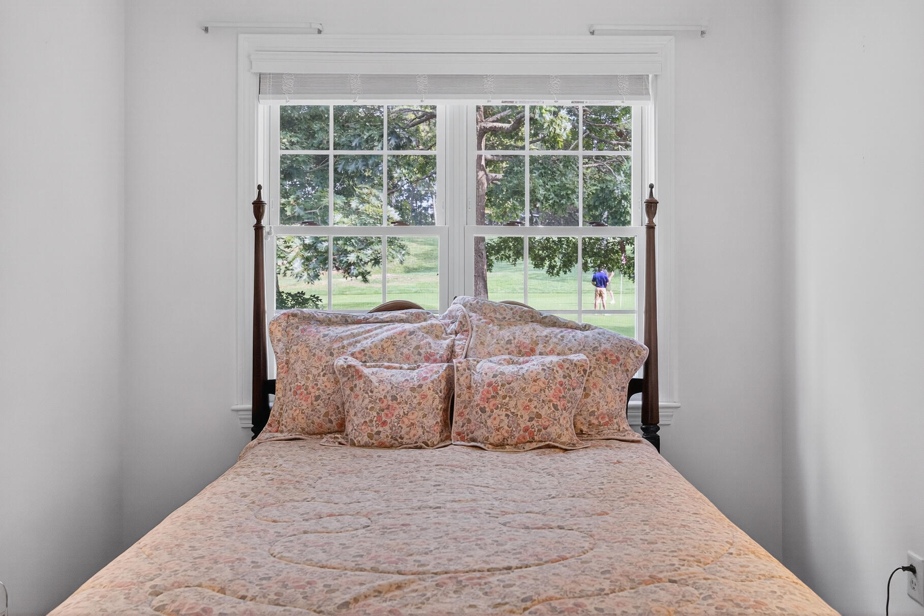 4 Hollyhock Knoll Court UNIT 4