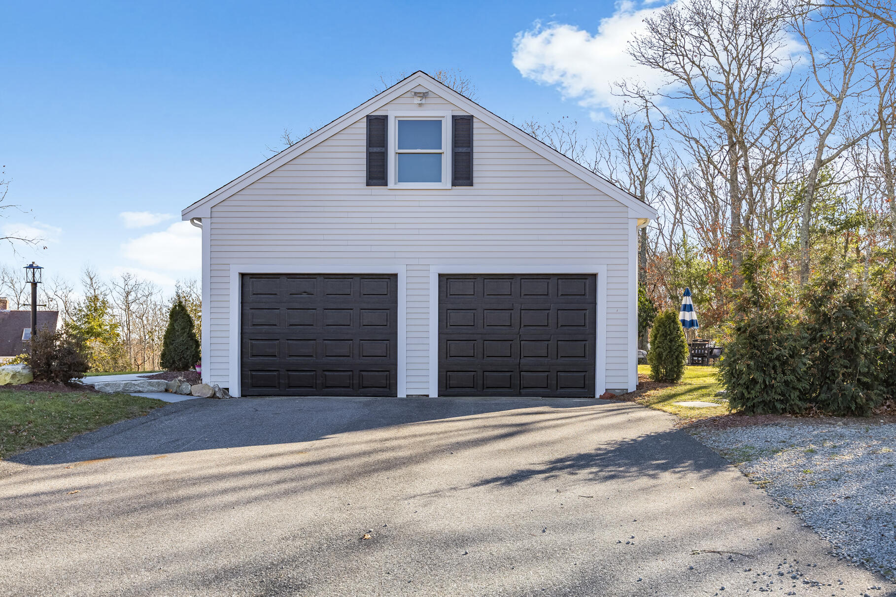 24 Surrey Lane
