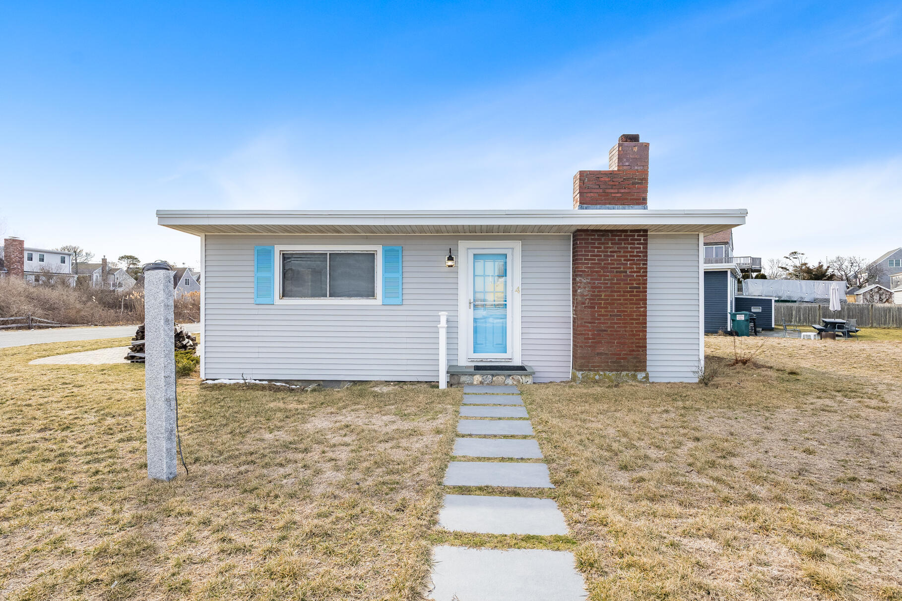 4 Freeman Avenue