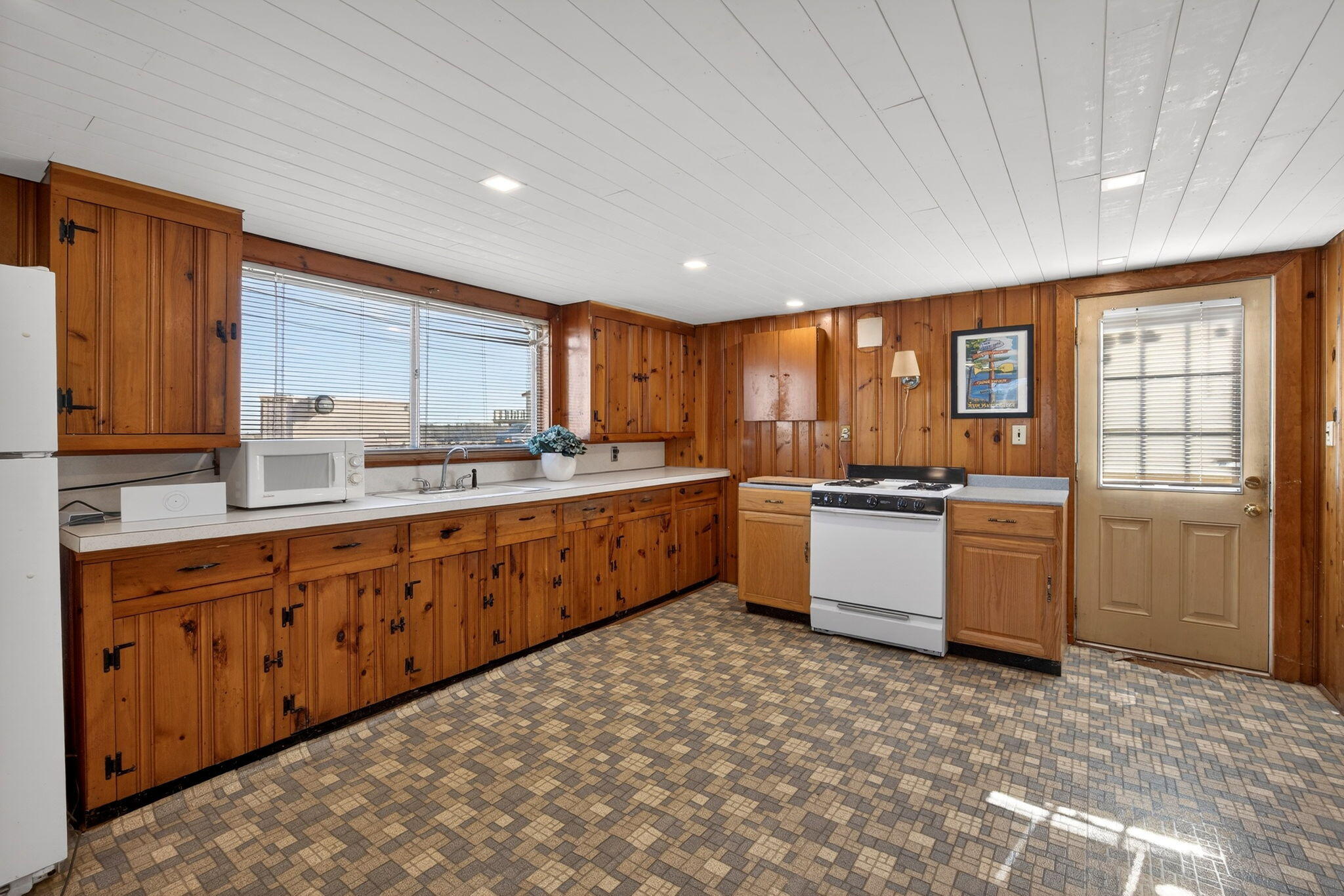 4 Freeman Avenue