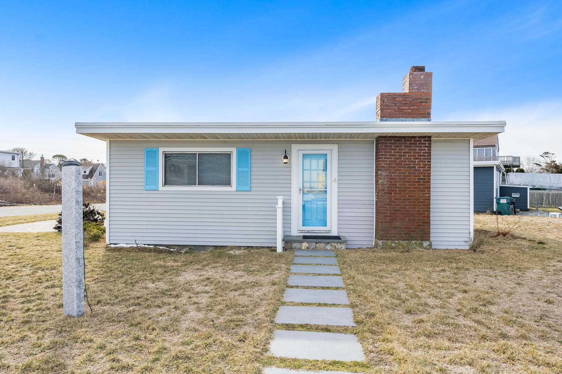 4 Freeman Avenue