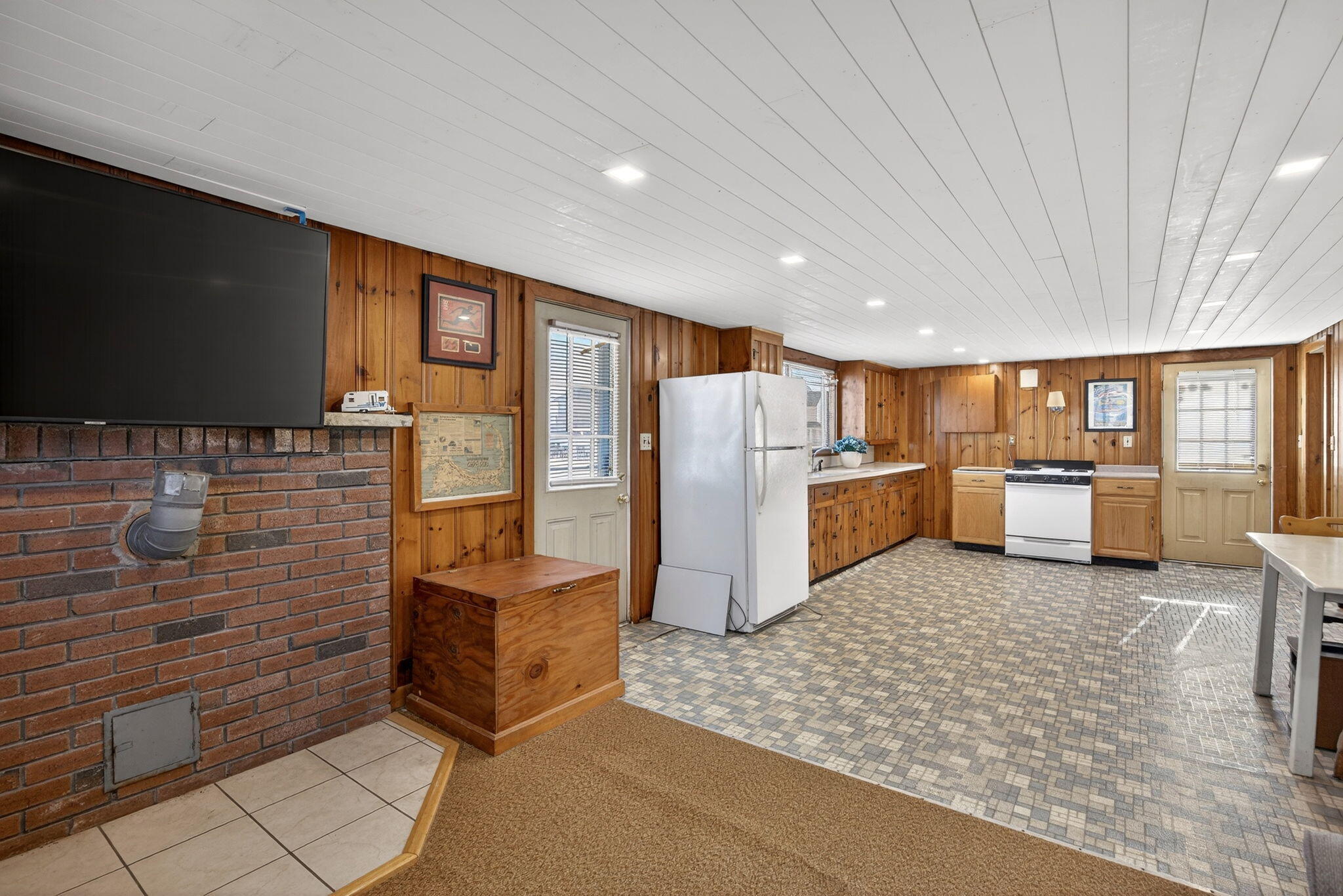 4 Freeman Avenue