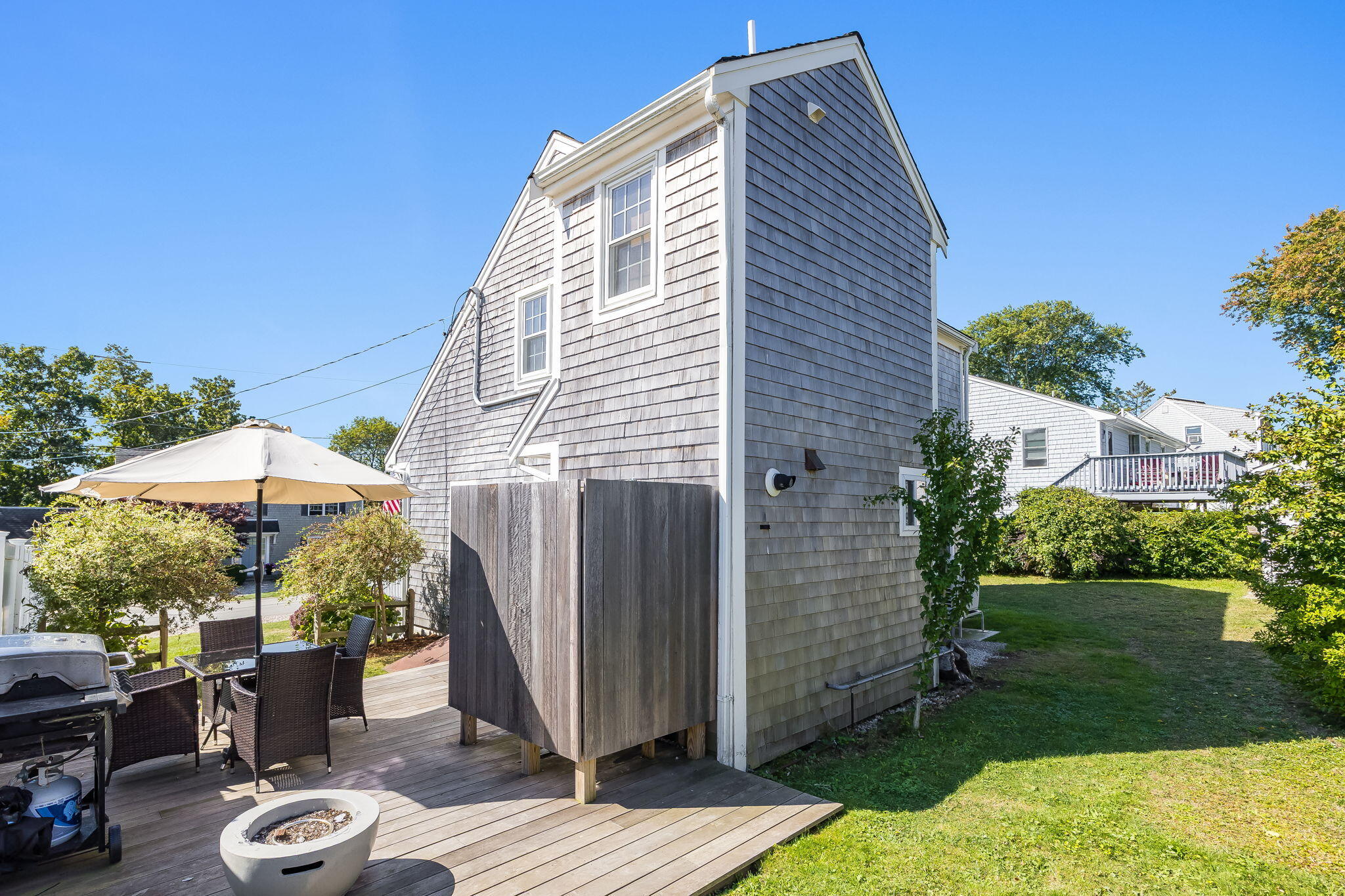 71 Dillingham Avenue