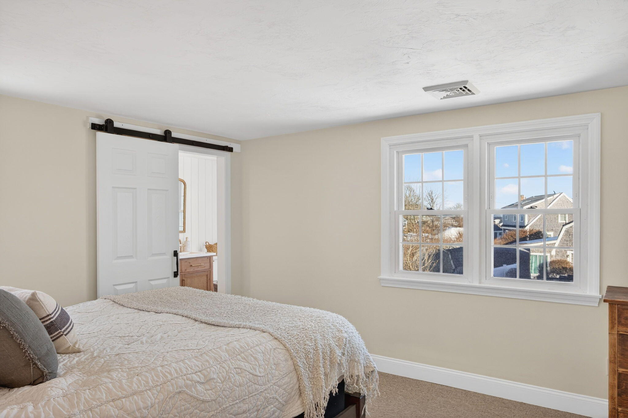 71 Dillingham Avenue