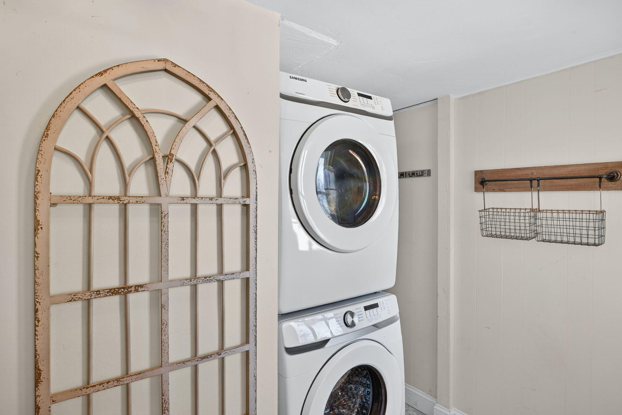 71 Dillingham Avenue