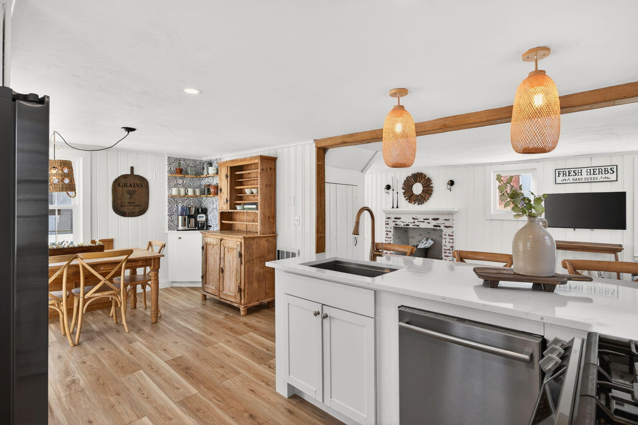 71 Dillingham Avenue