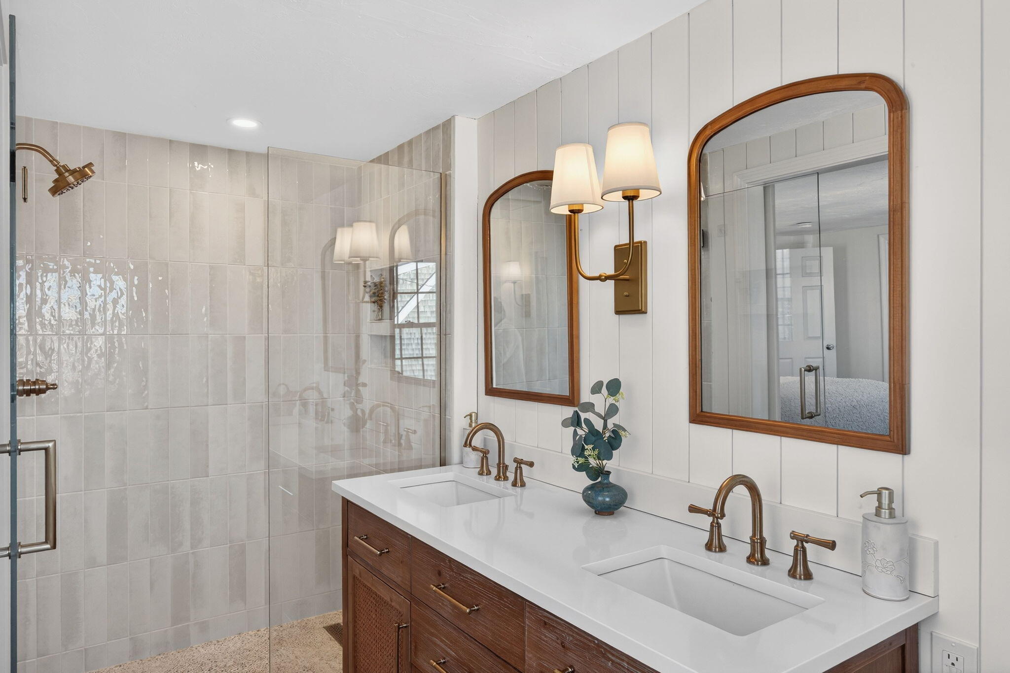 71 Dillingham Avenue