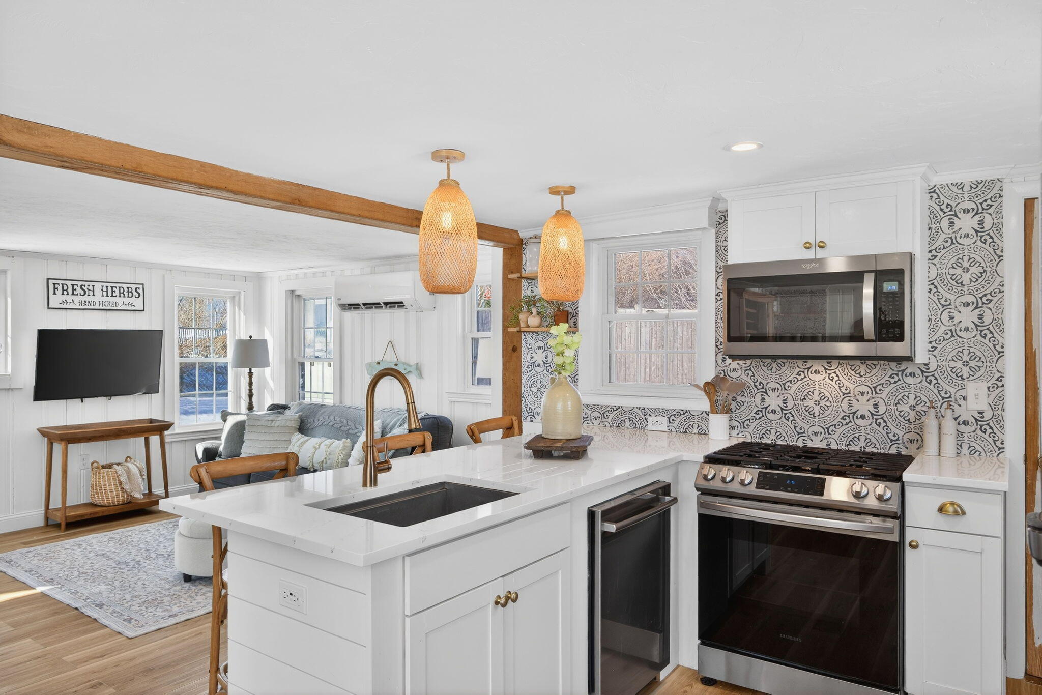 71 Dillingham Avenue