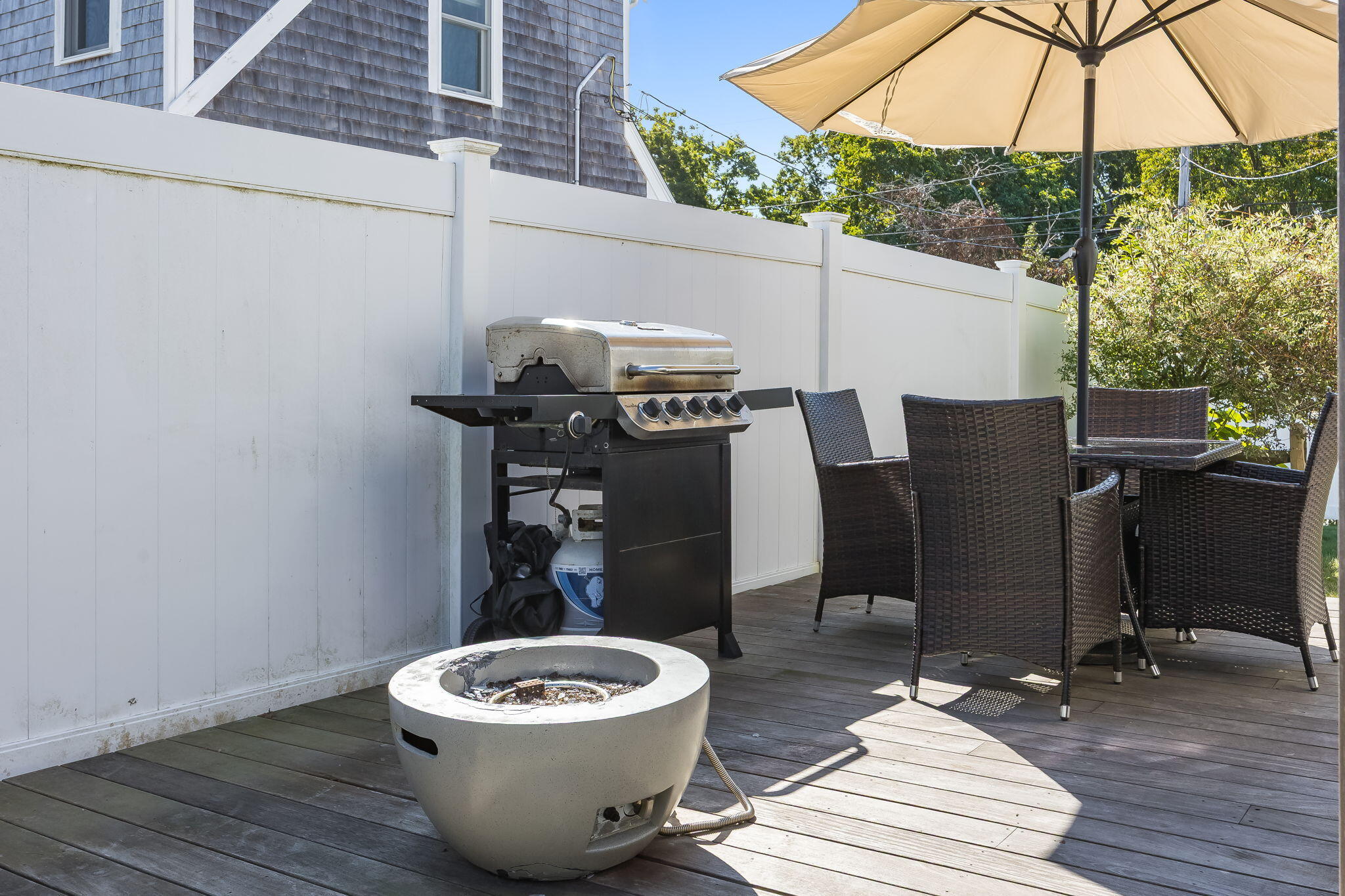 71 Dillingham Avenue