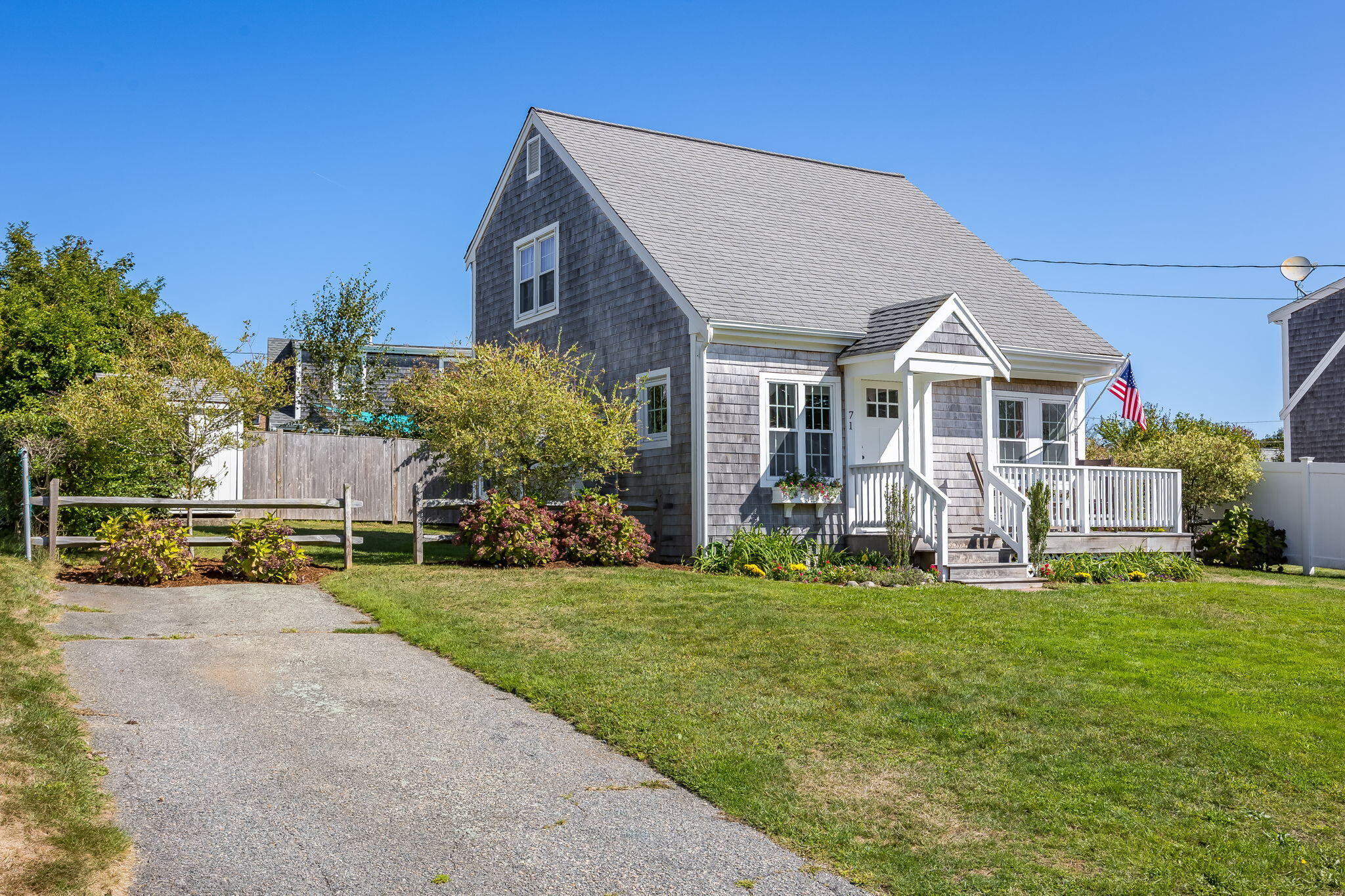 71 Dillingham Avenue