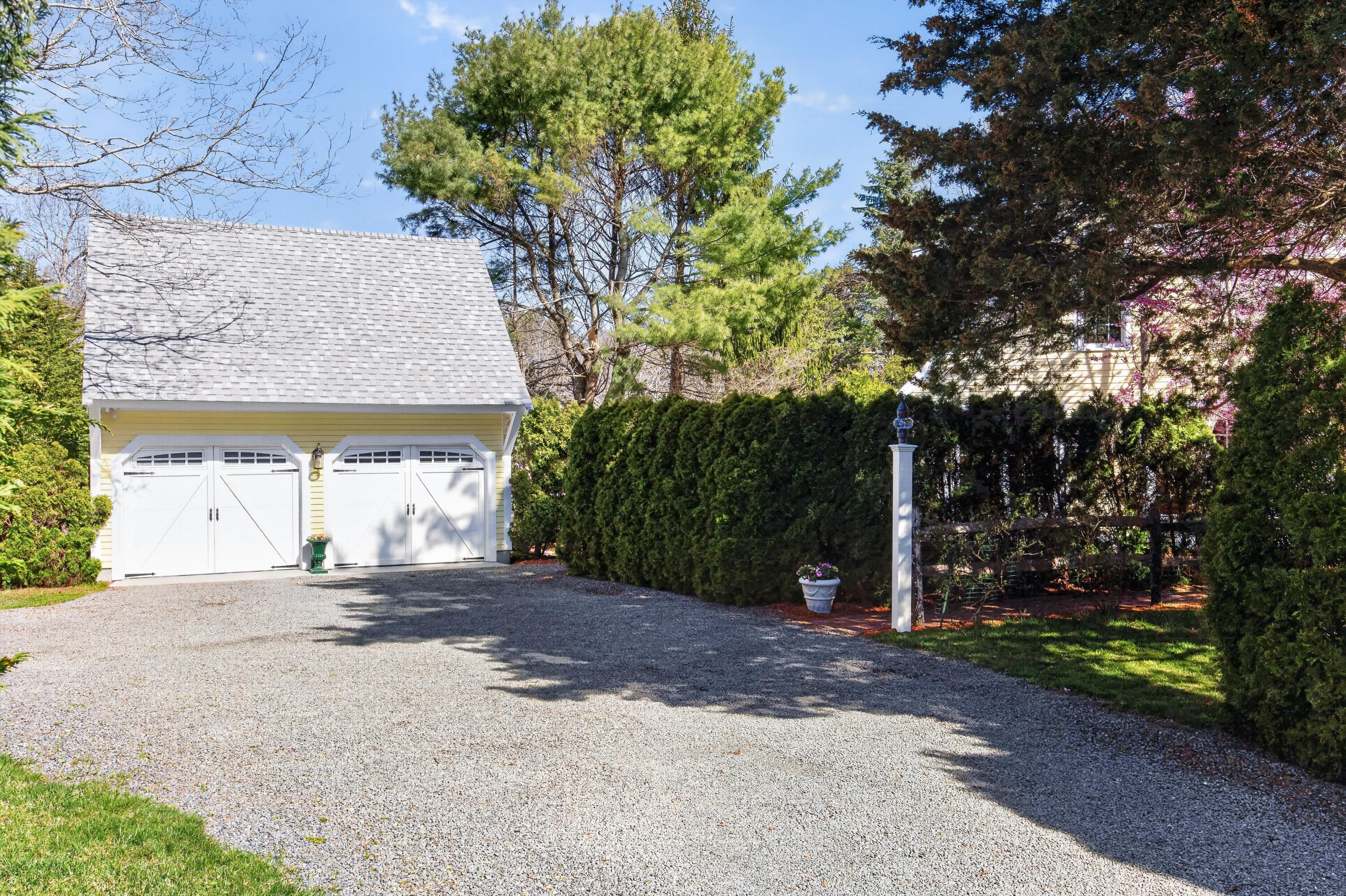 9 Gray Birch Road