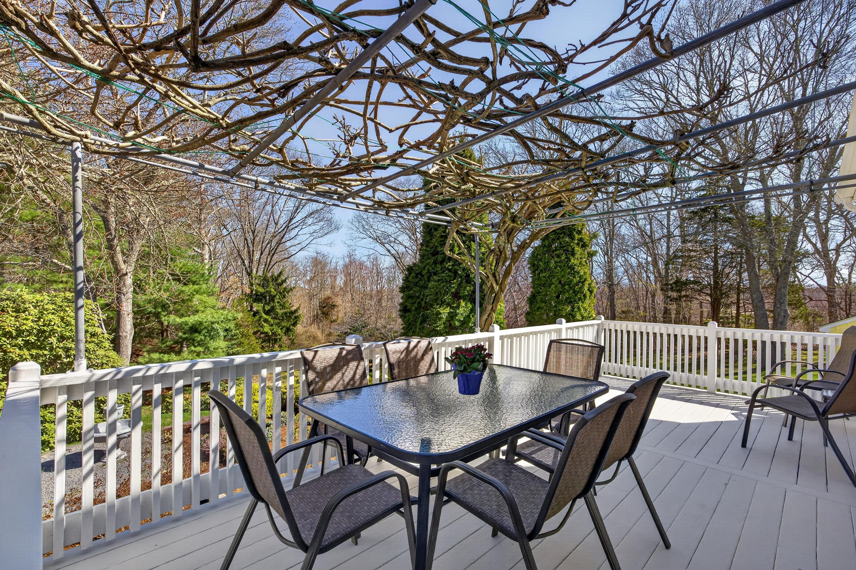 9 Gray Birch Road