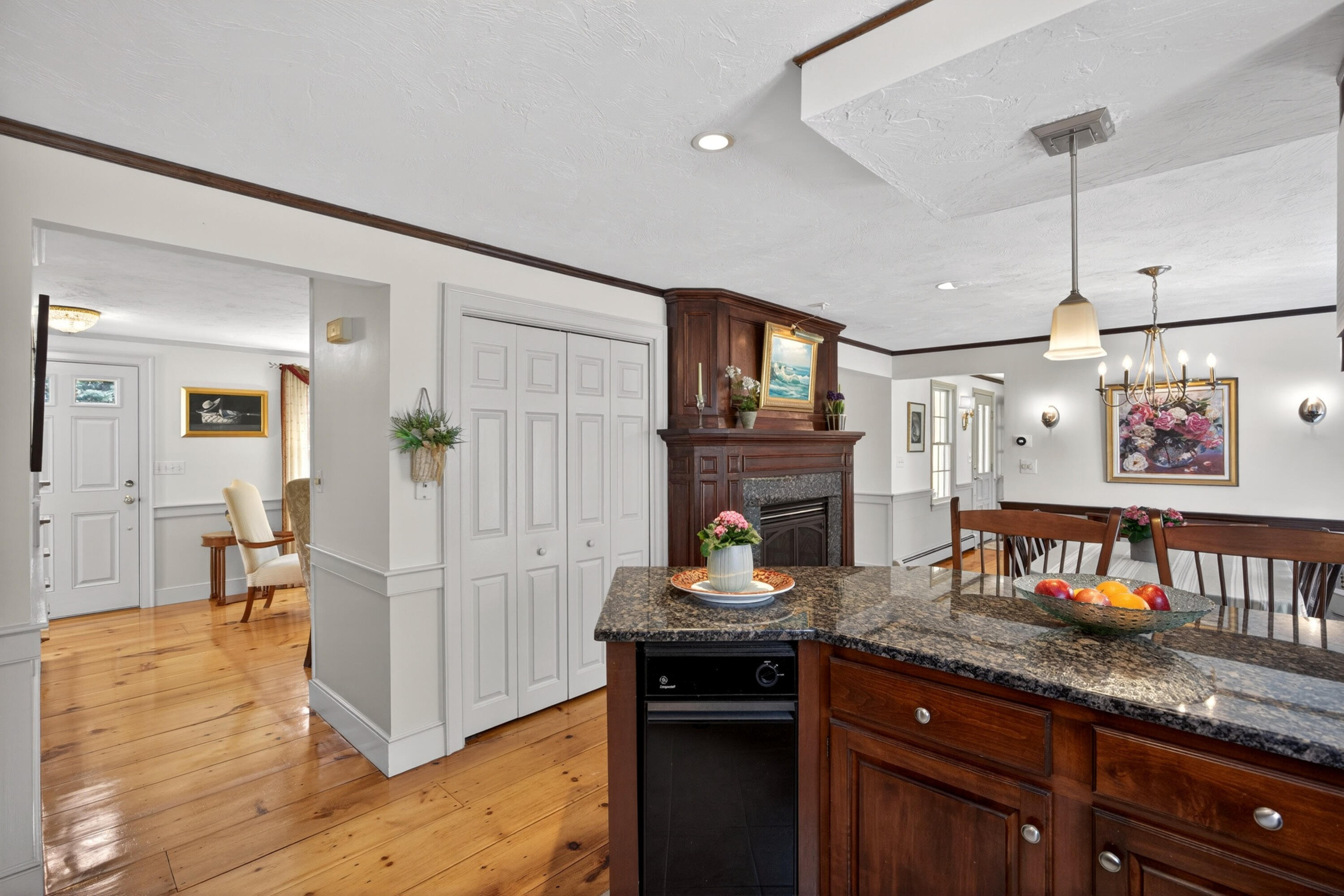 9 Gray Birch Road
