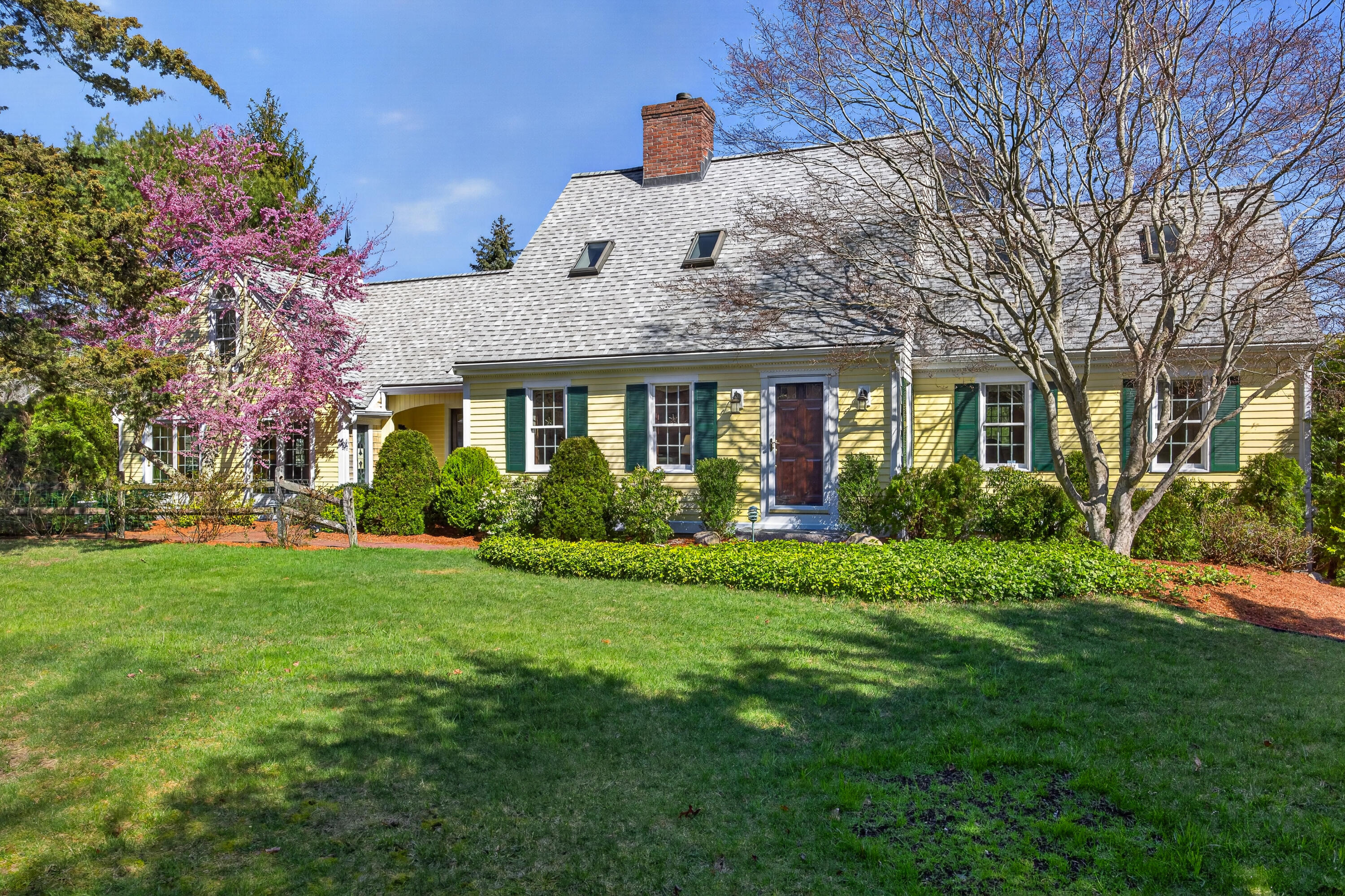 9 Gray Birch Road