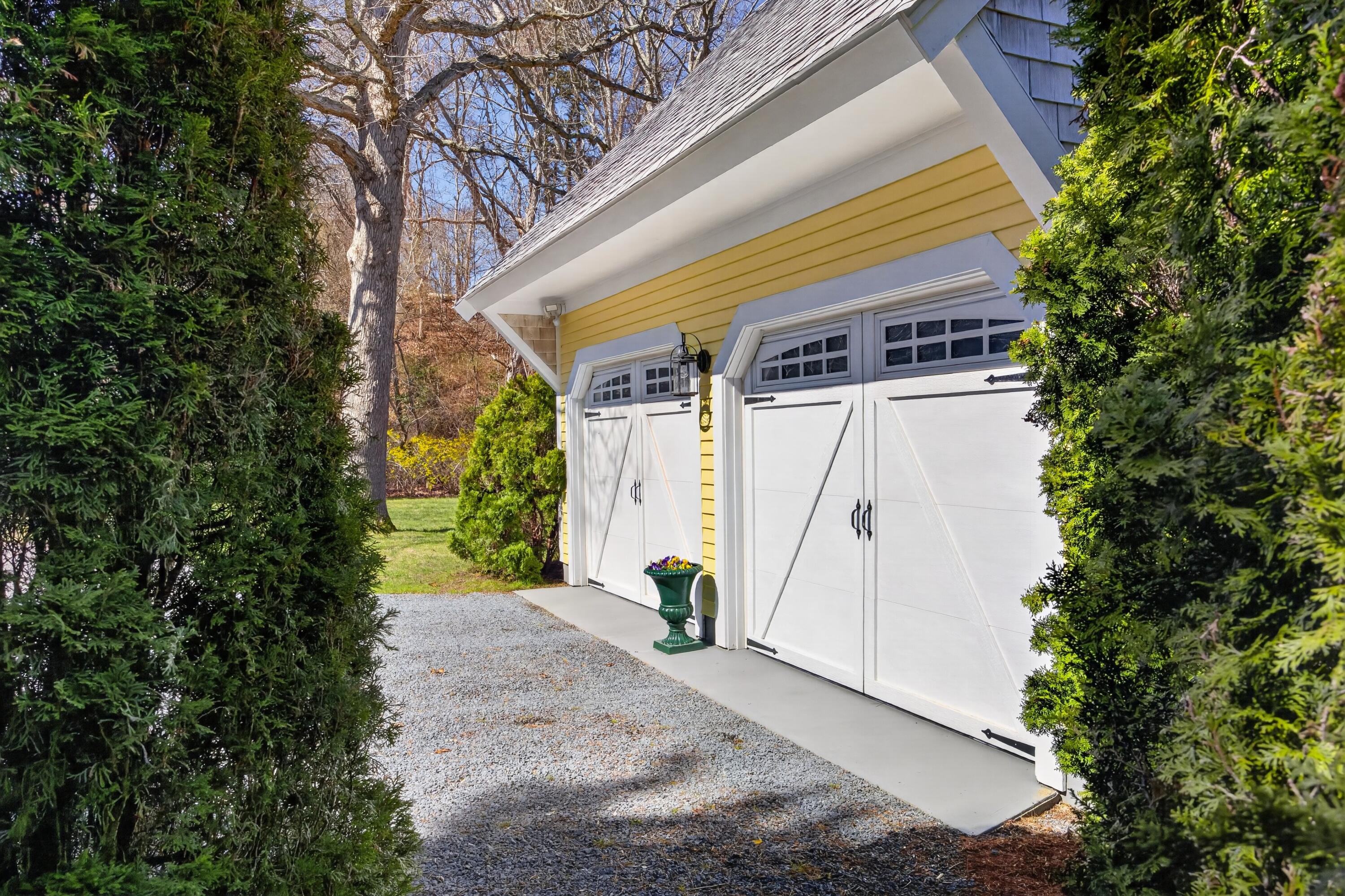 9 Gray Birch Road