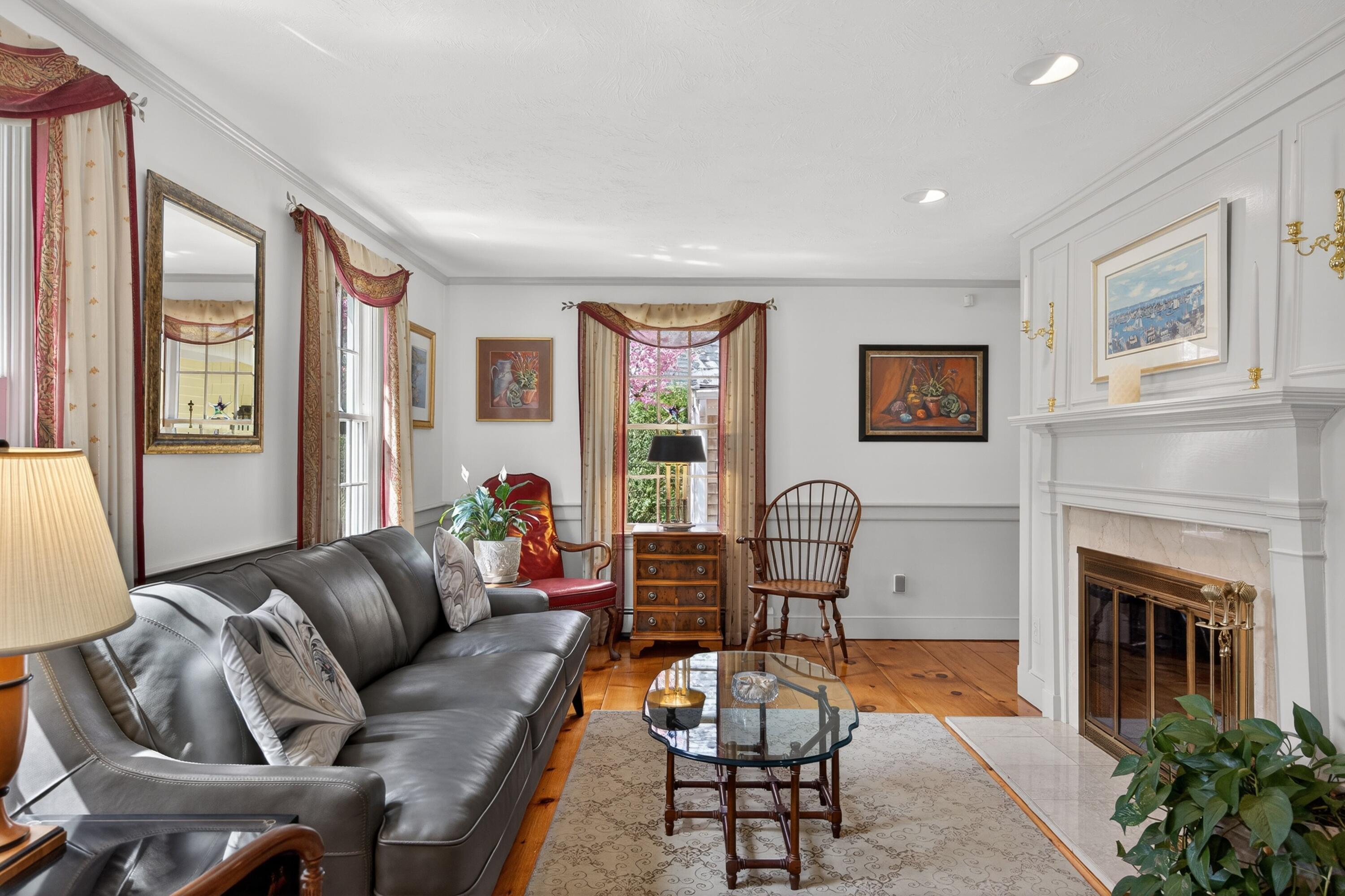 9 Gray Birch Road
