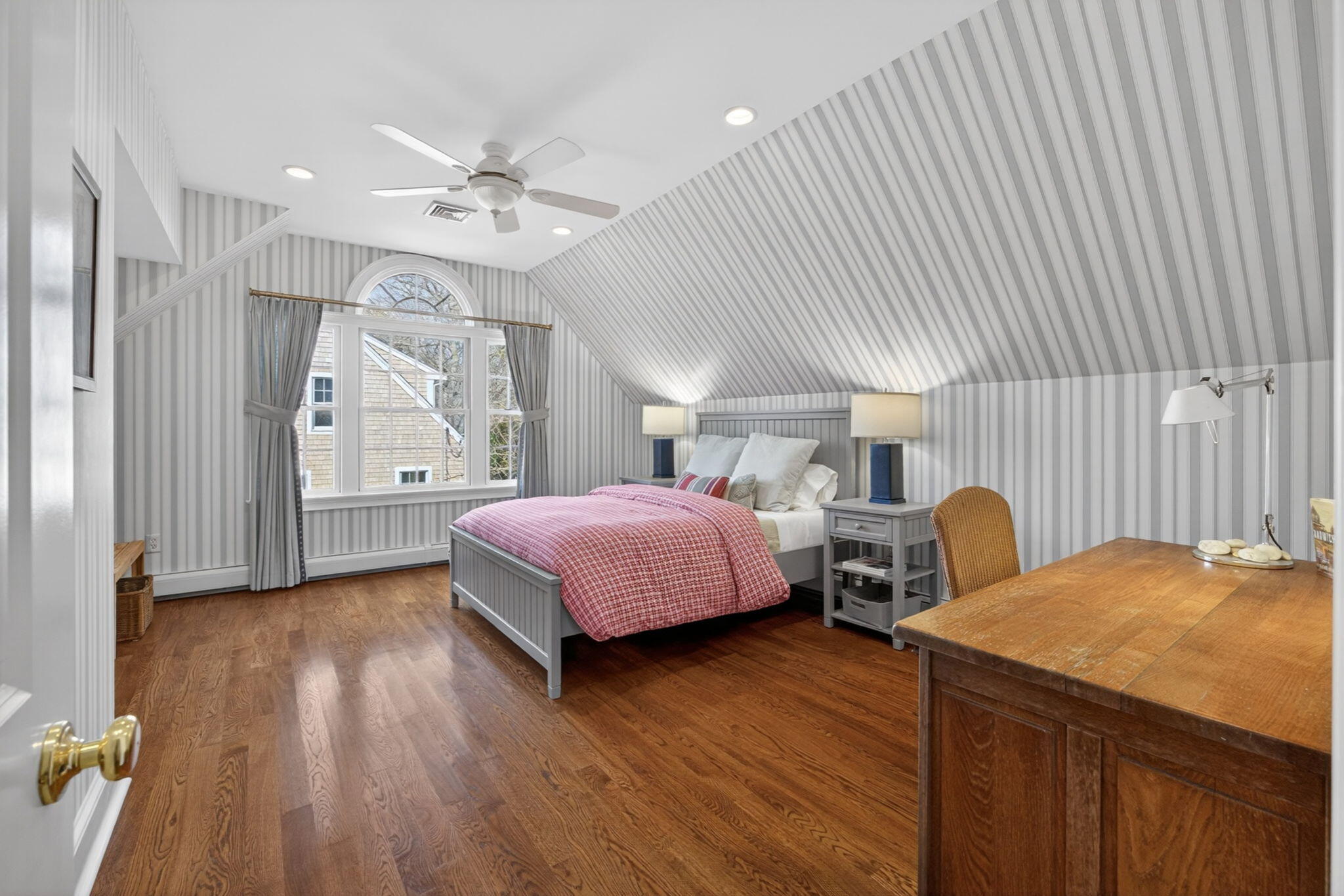 9 Beachway Road