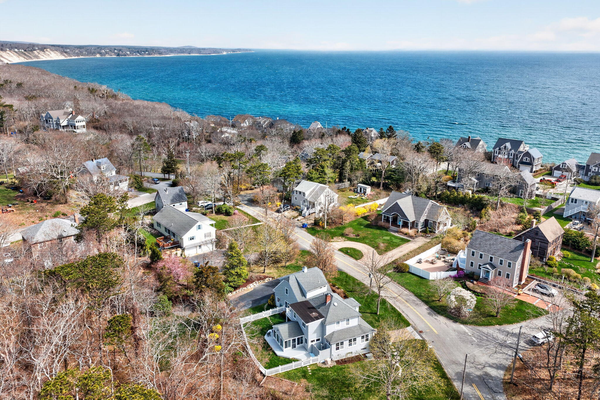 1 Peaked Cliff Road