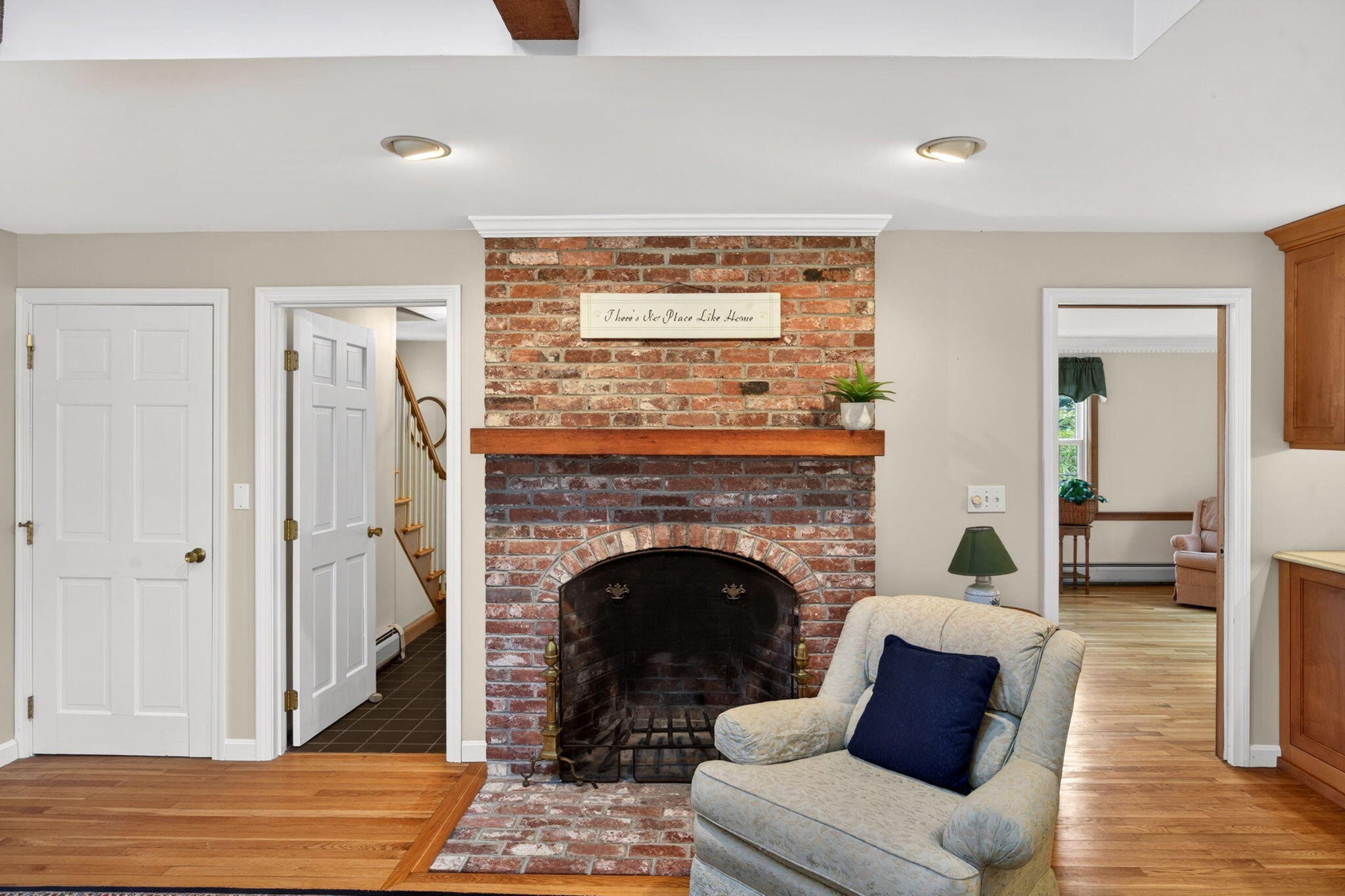 10 Hathorne Lane