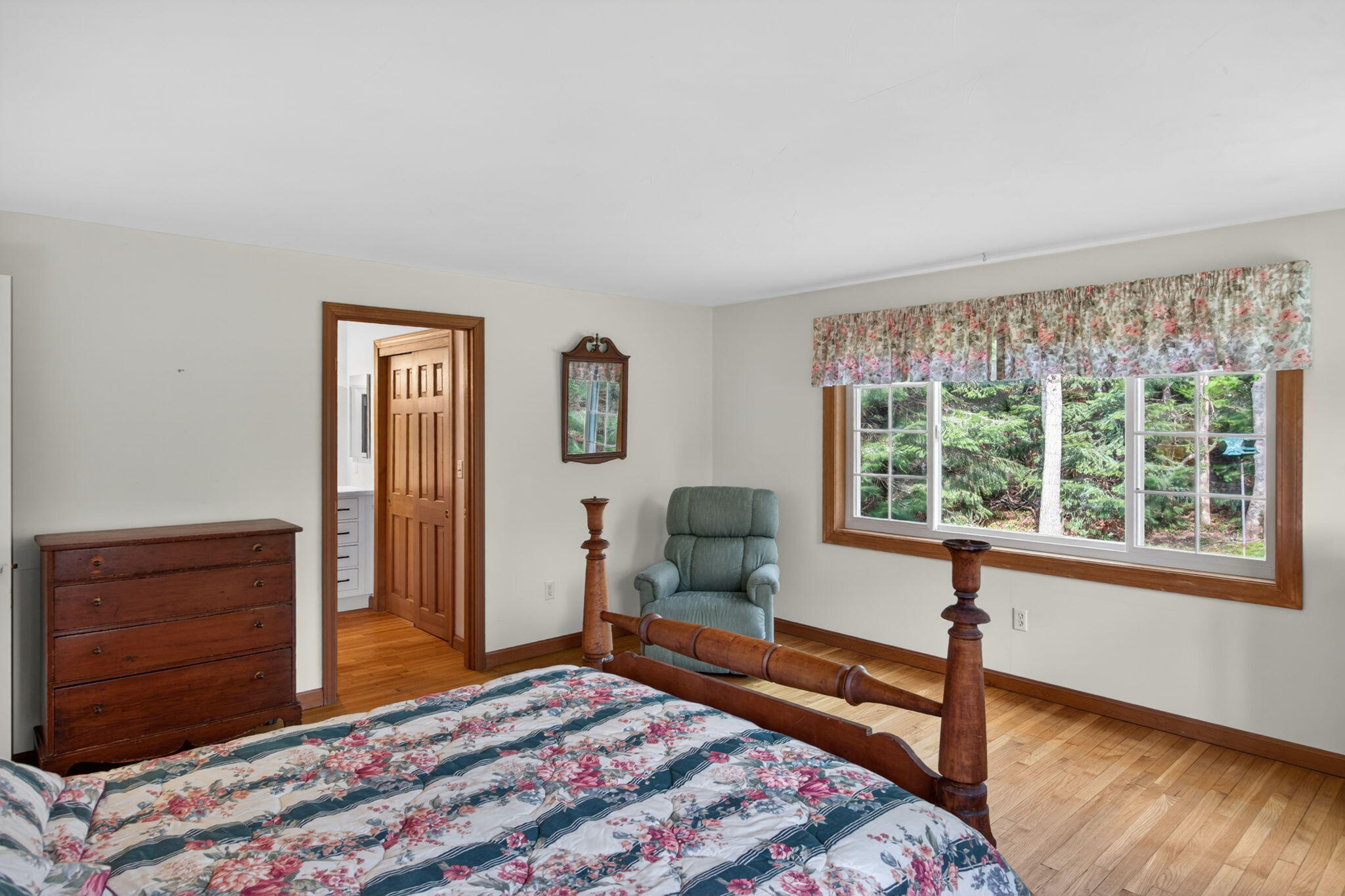 10 Hathorne Lane