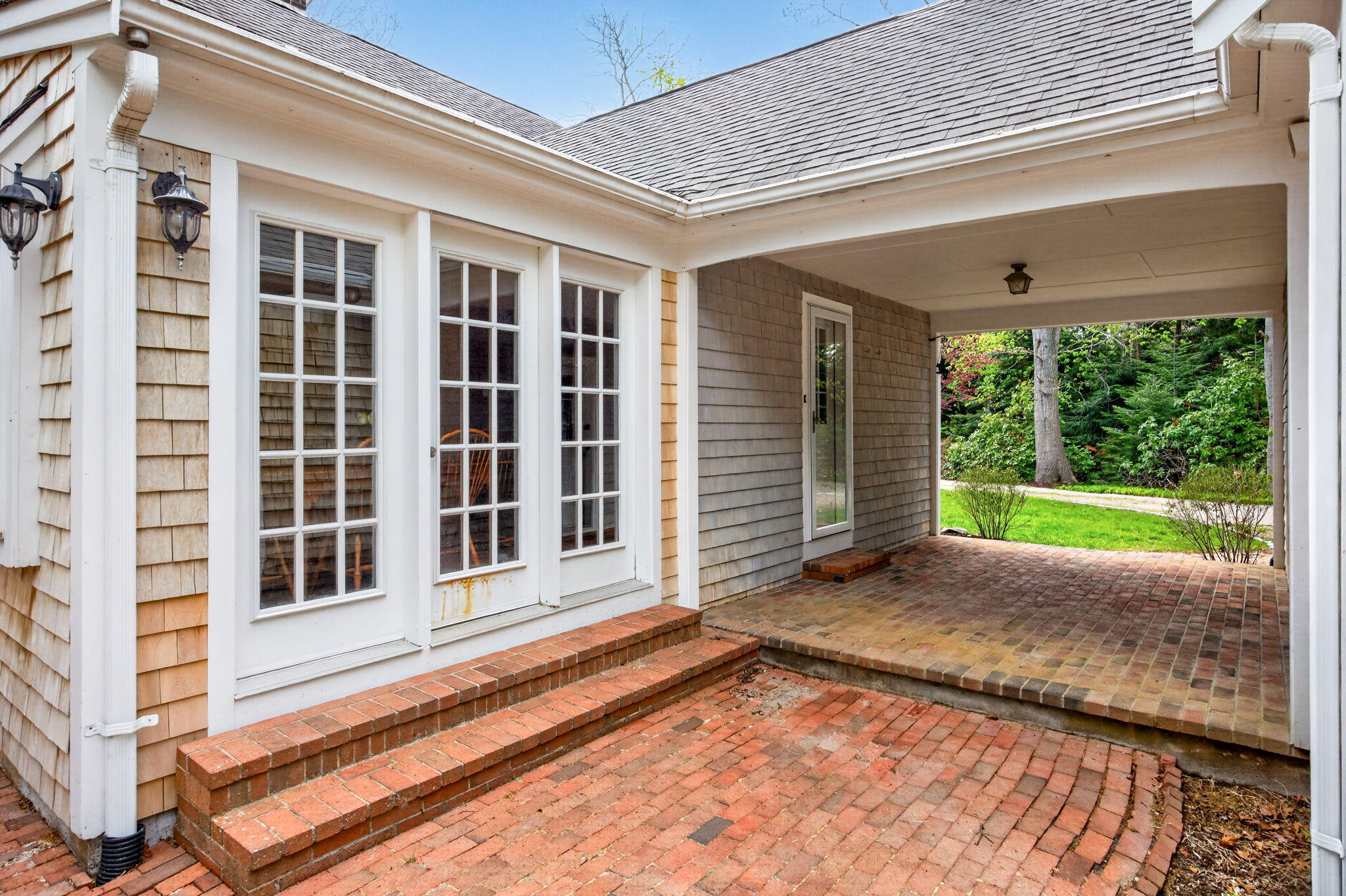 10 Hathorne Lane