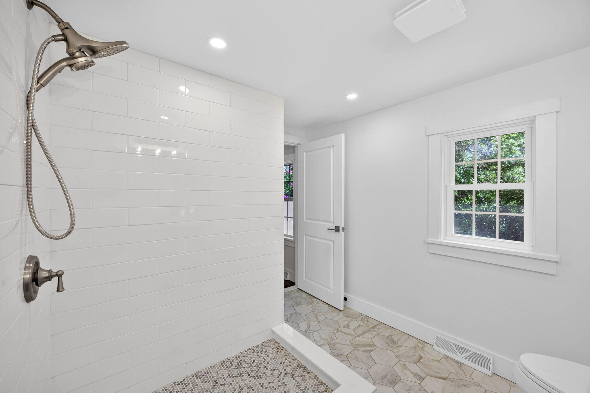 38 Captain Small Road