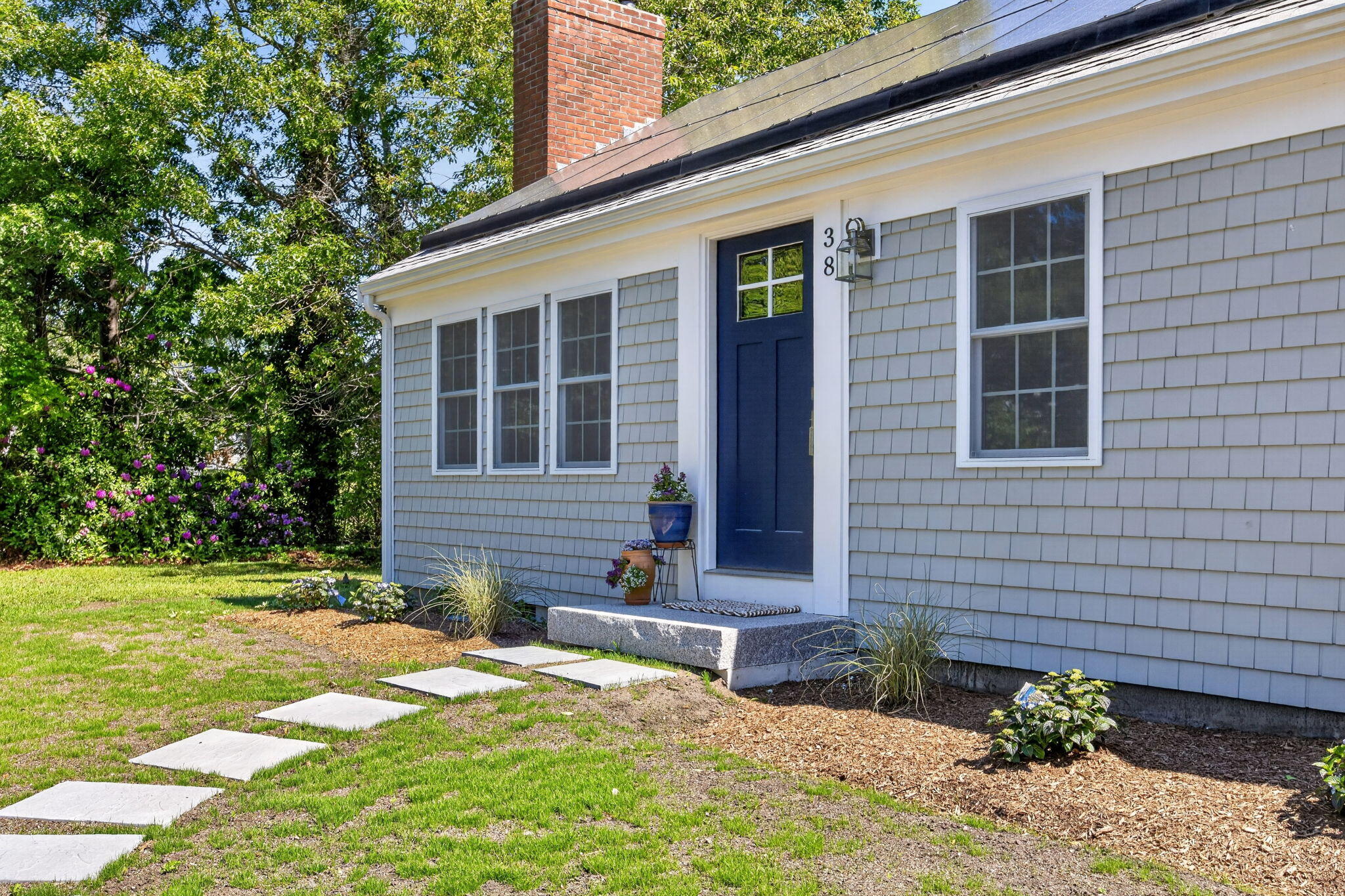 38 Captain Small Road