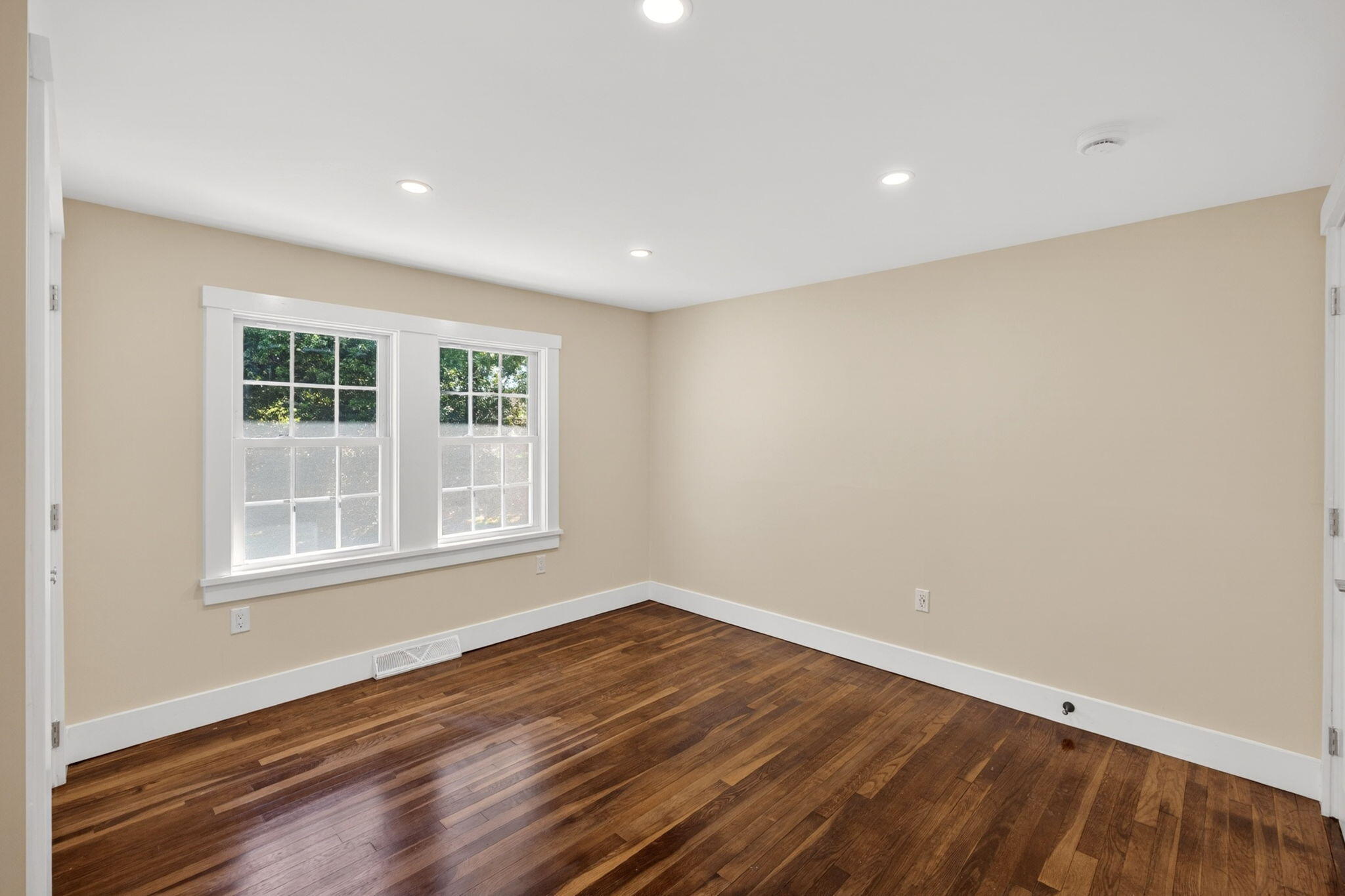 38 Captain Small Road