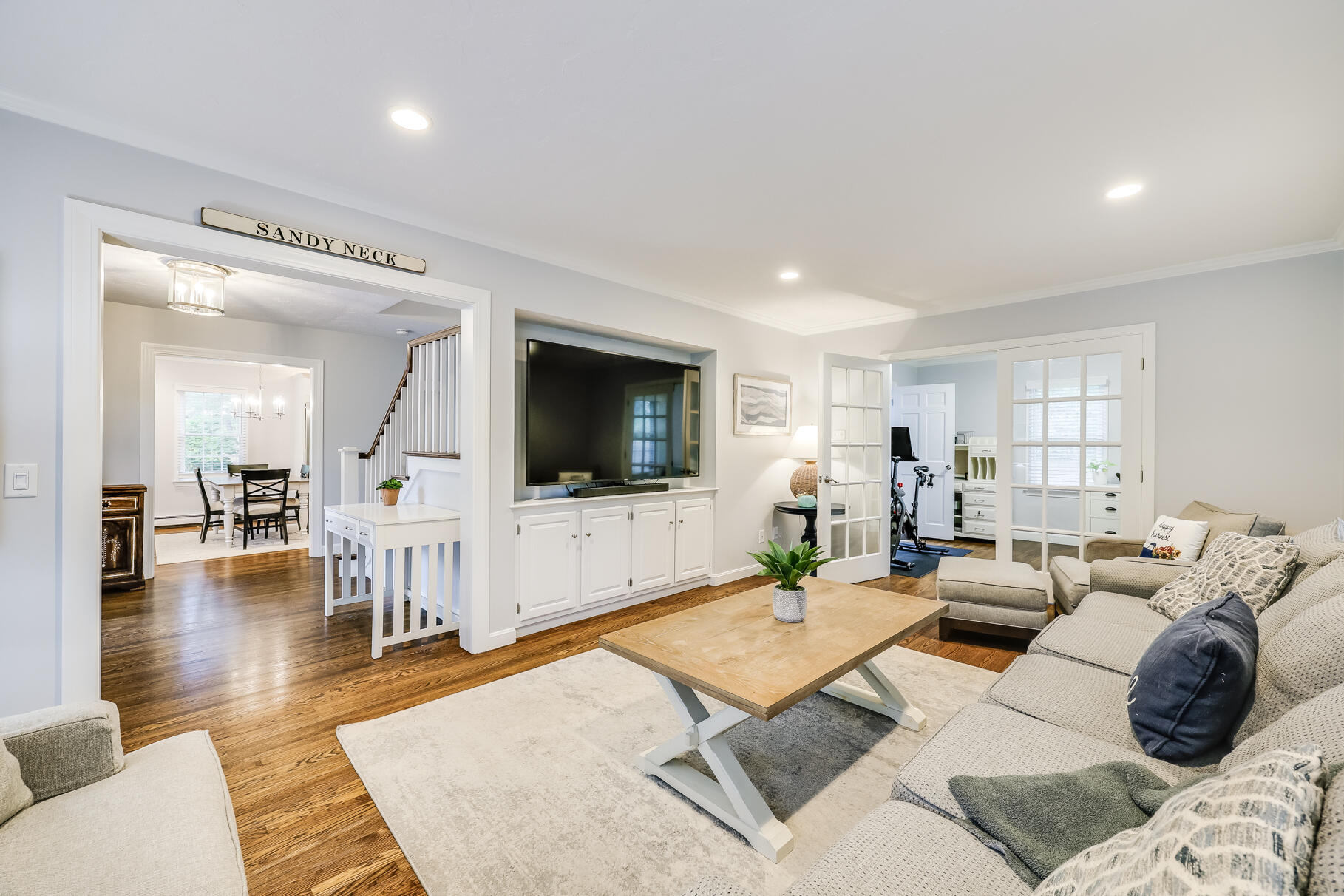 2 Harpers Hollow