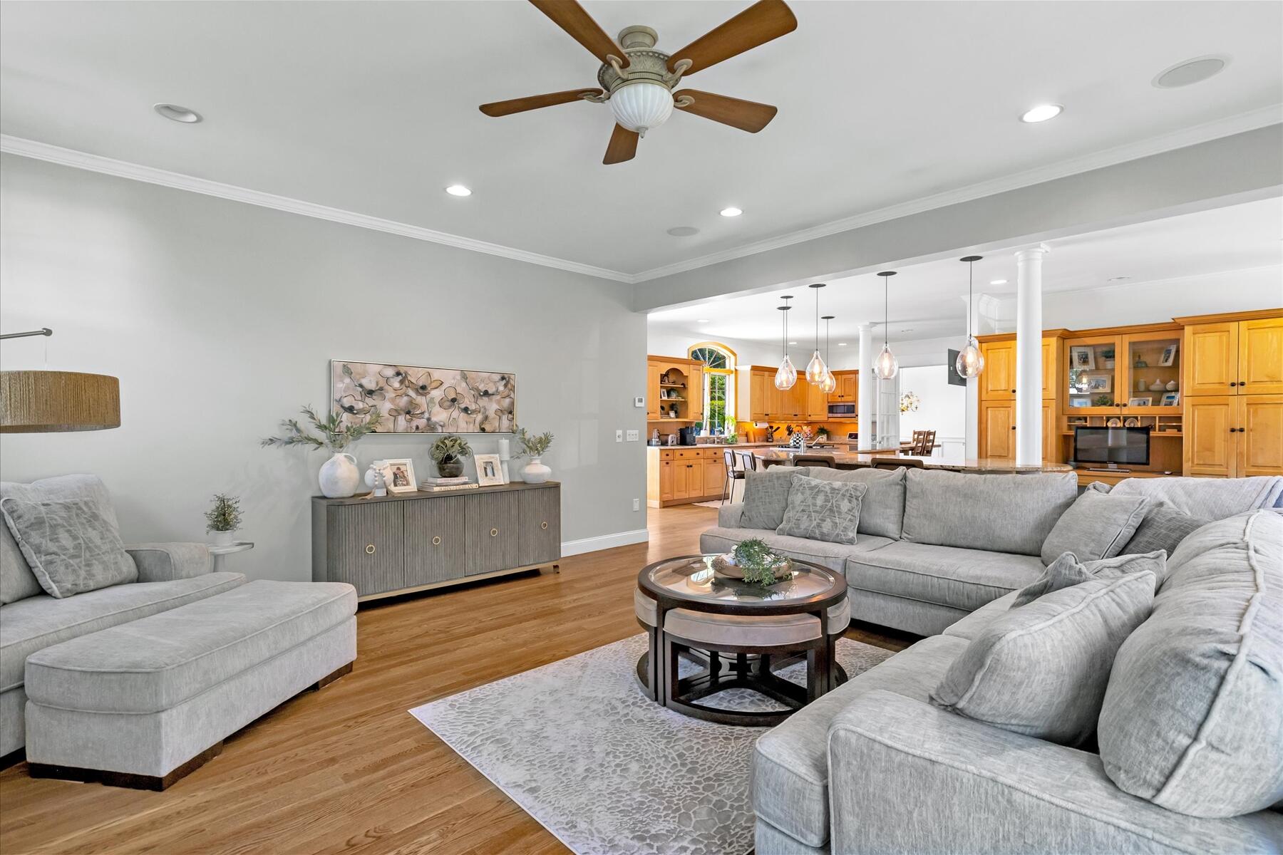 442 Bay Lane