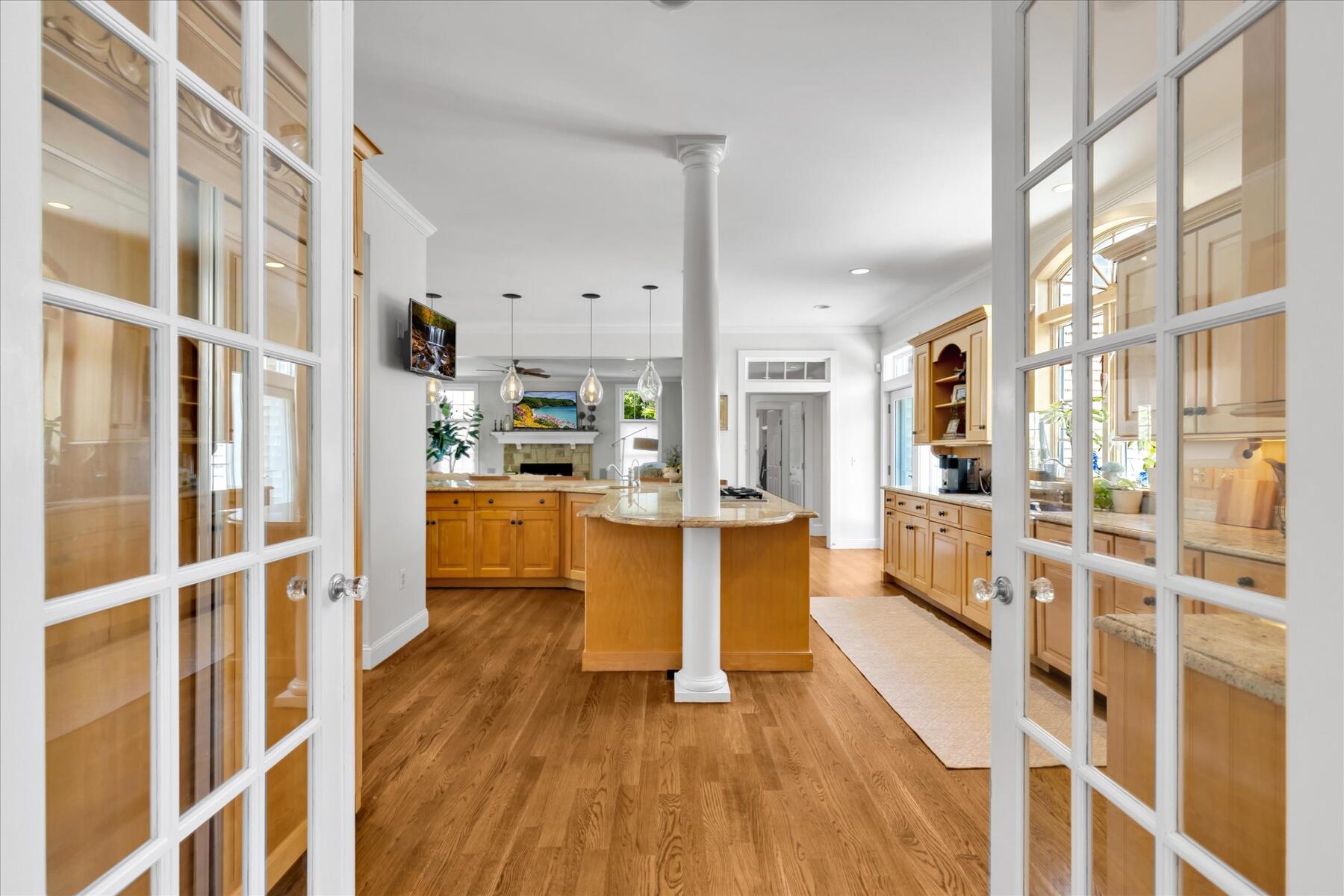 442 Bay Lane
