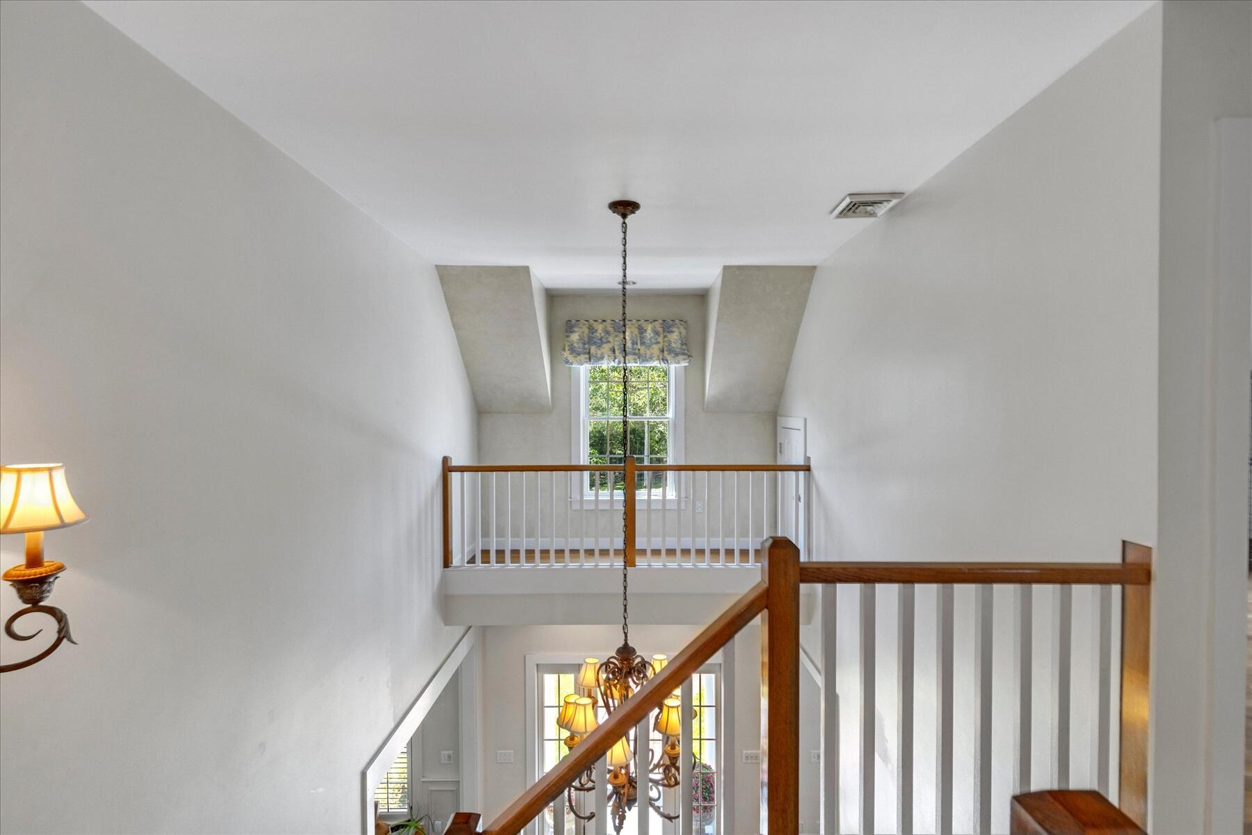 442 Bay Lane