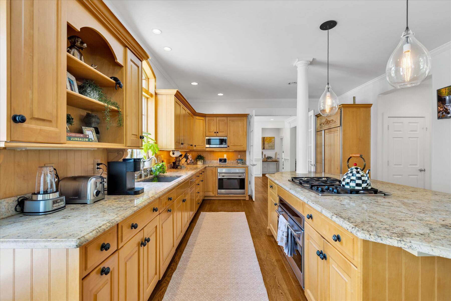442 Bay Lane