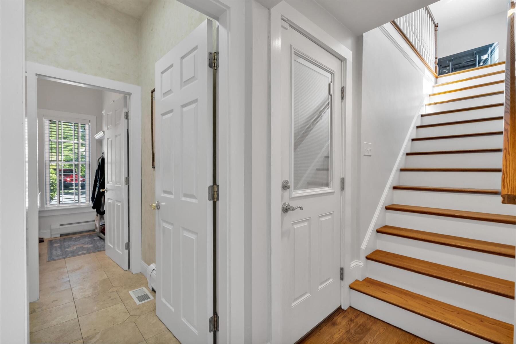 442 Bay Lane
