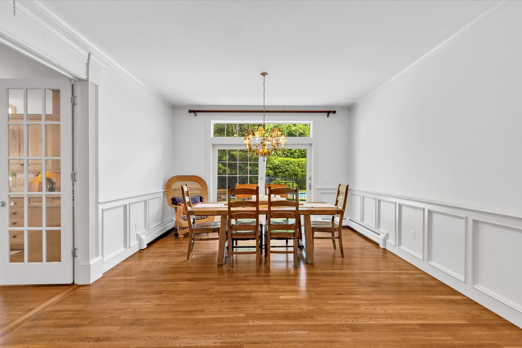 442 Bay Lane