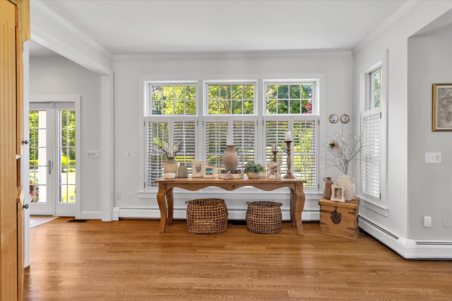 442 Bay Lane
