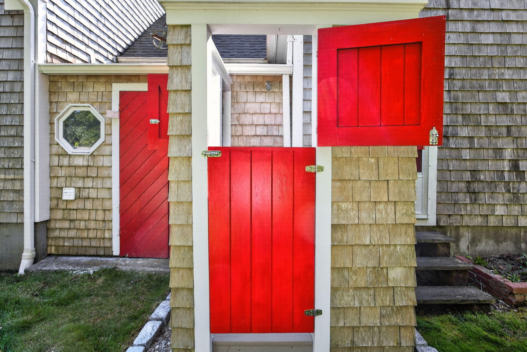 16 Widow Coombs Walk
