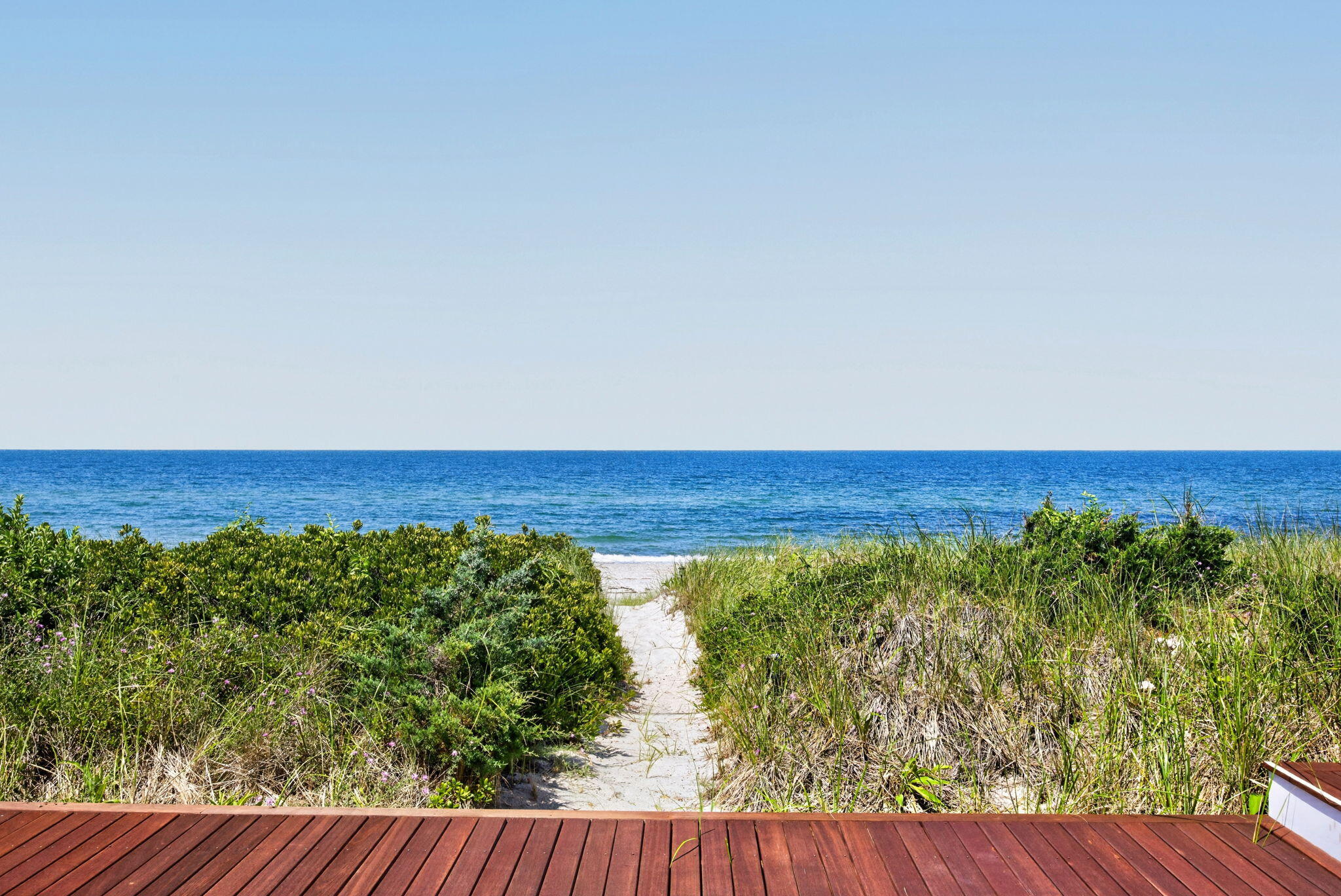 71-72 North Shore Boulevard