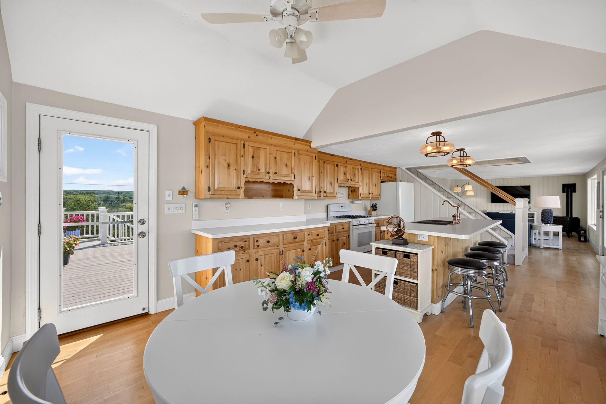 71-72 North Shore Boulevard
