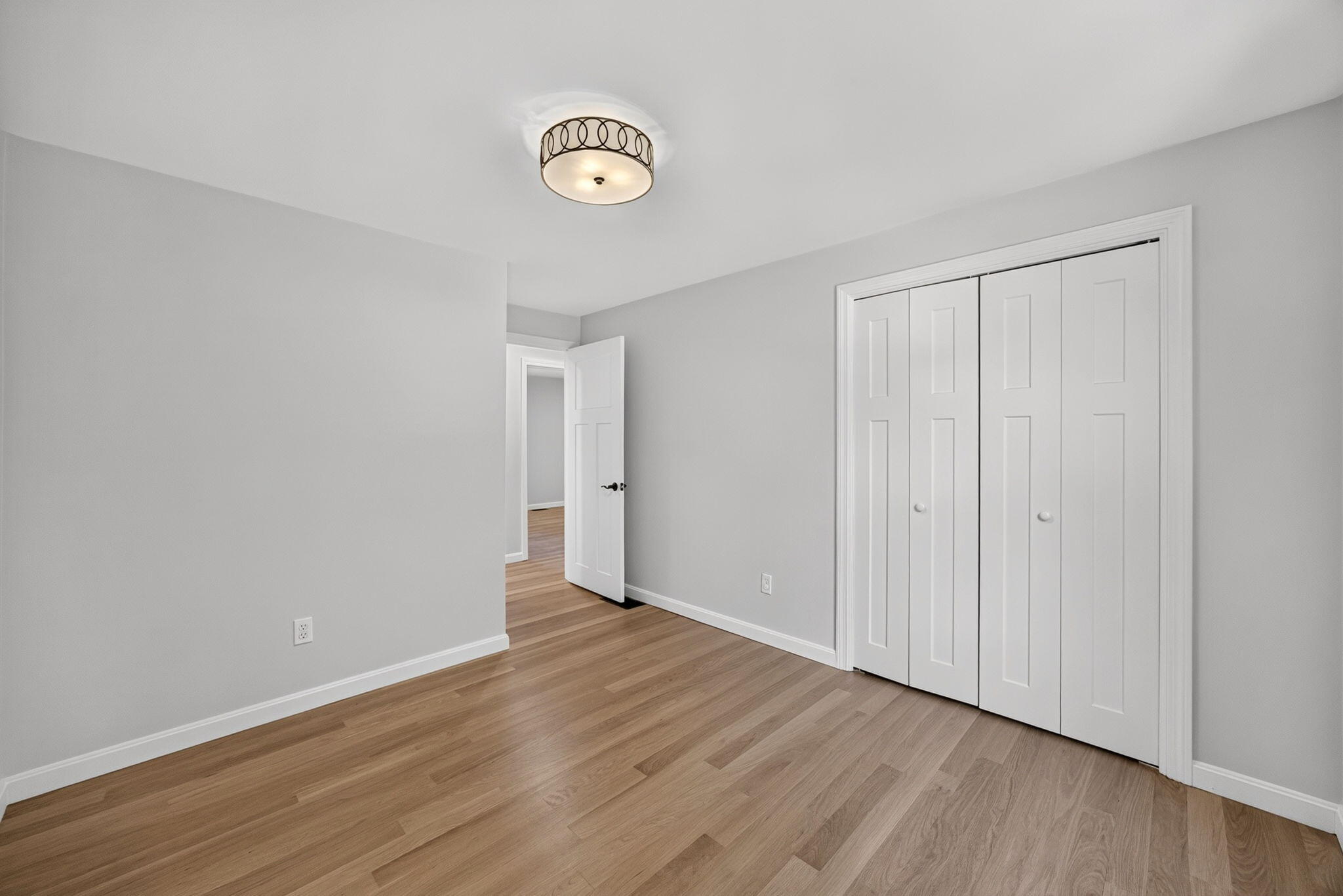 5 Candlewood Drive