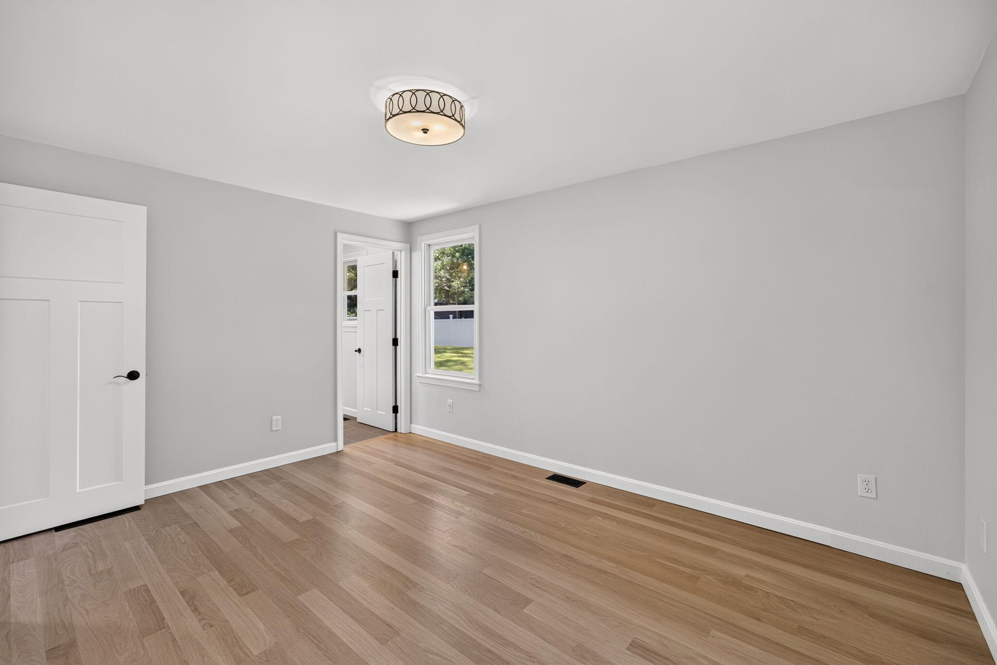 5 Candlewood Drive