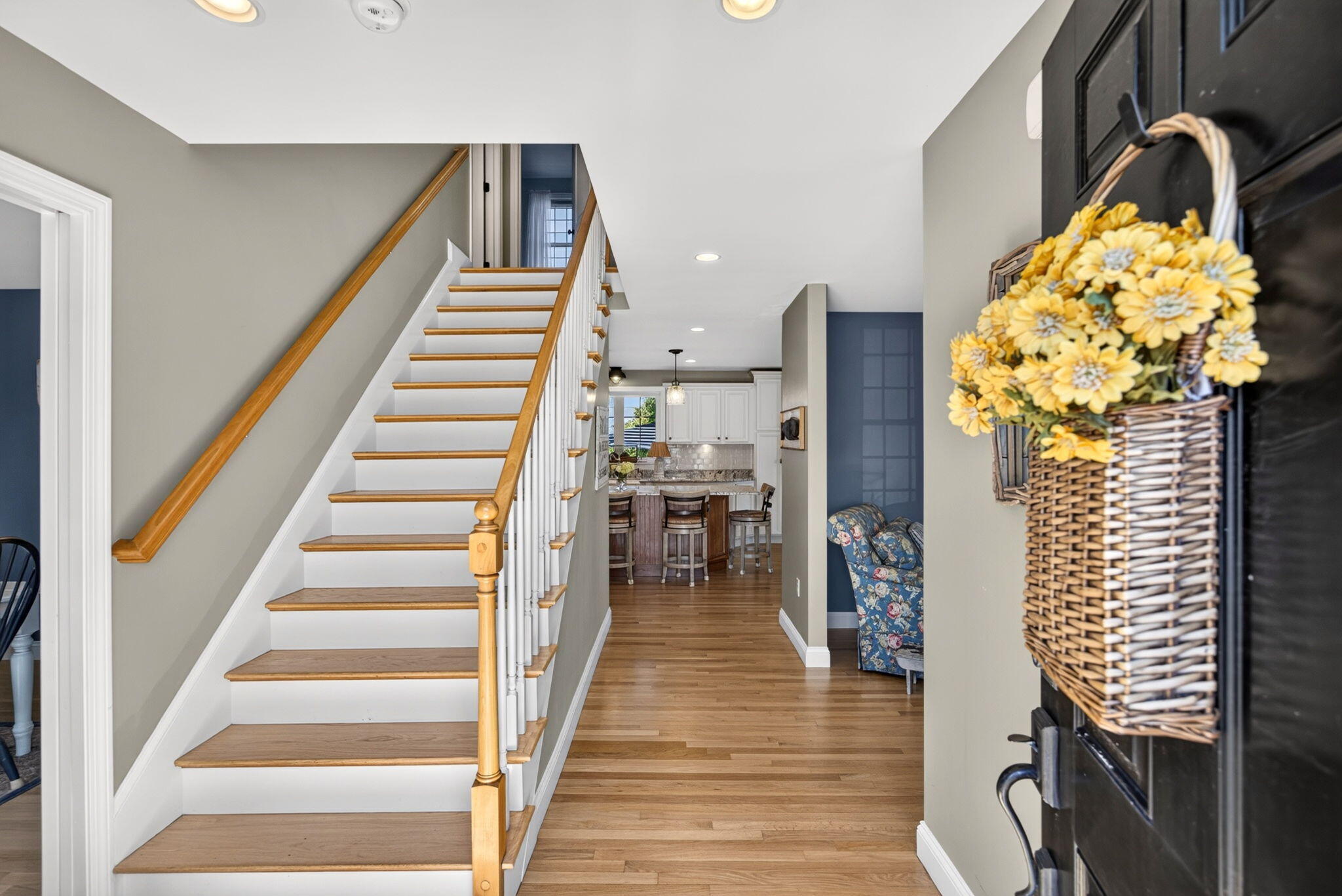 49 Wood Avenue