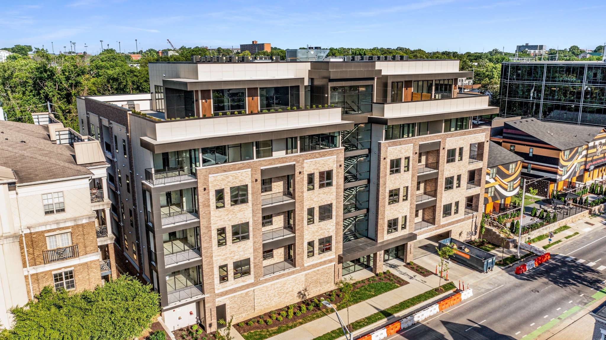 1014 16th Avenue, S Unit: INT