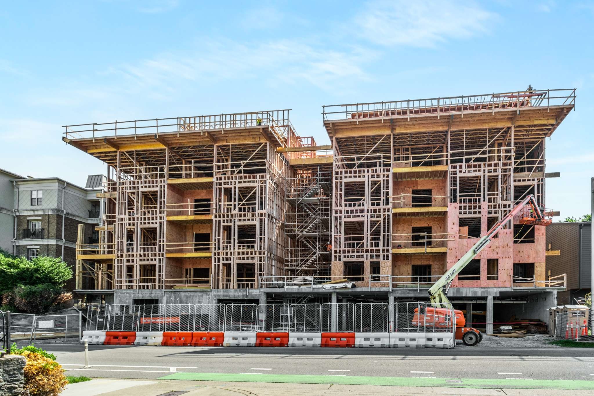 1014 16th Avenue, S Unit: END