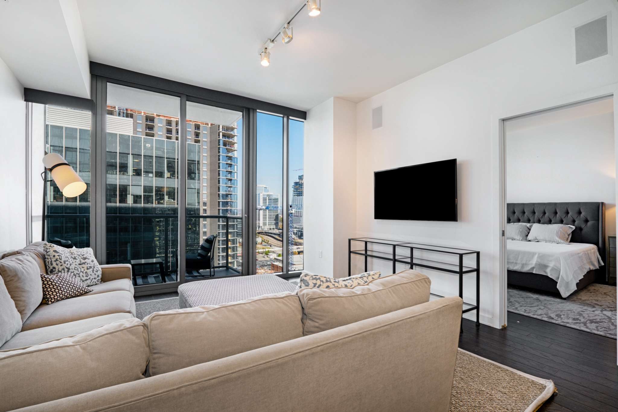 1212 Laurel St Unit: 1508