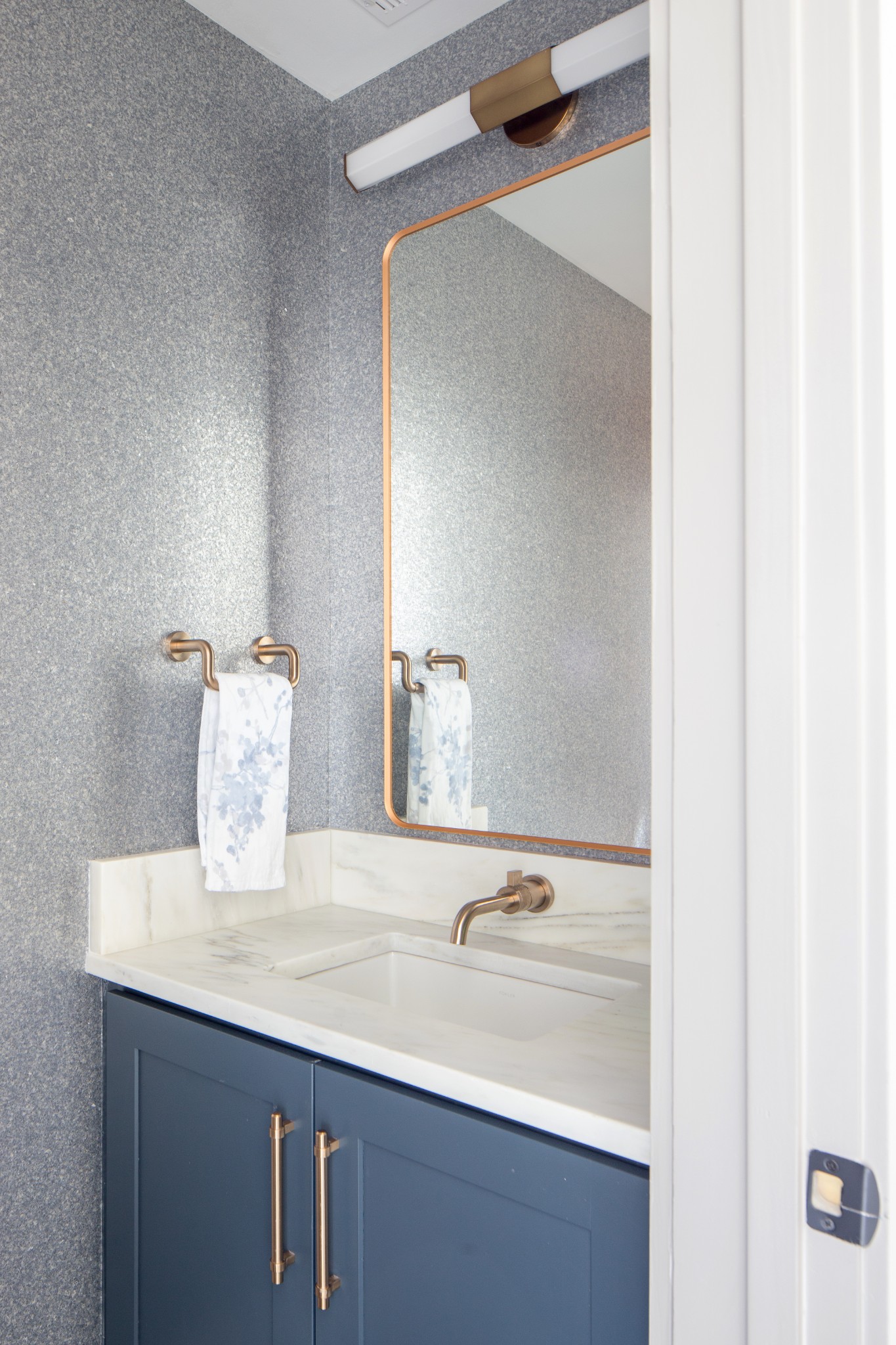 1616 West End Ave Unit: 2507