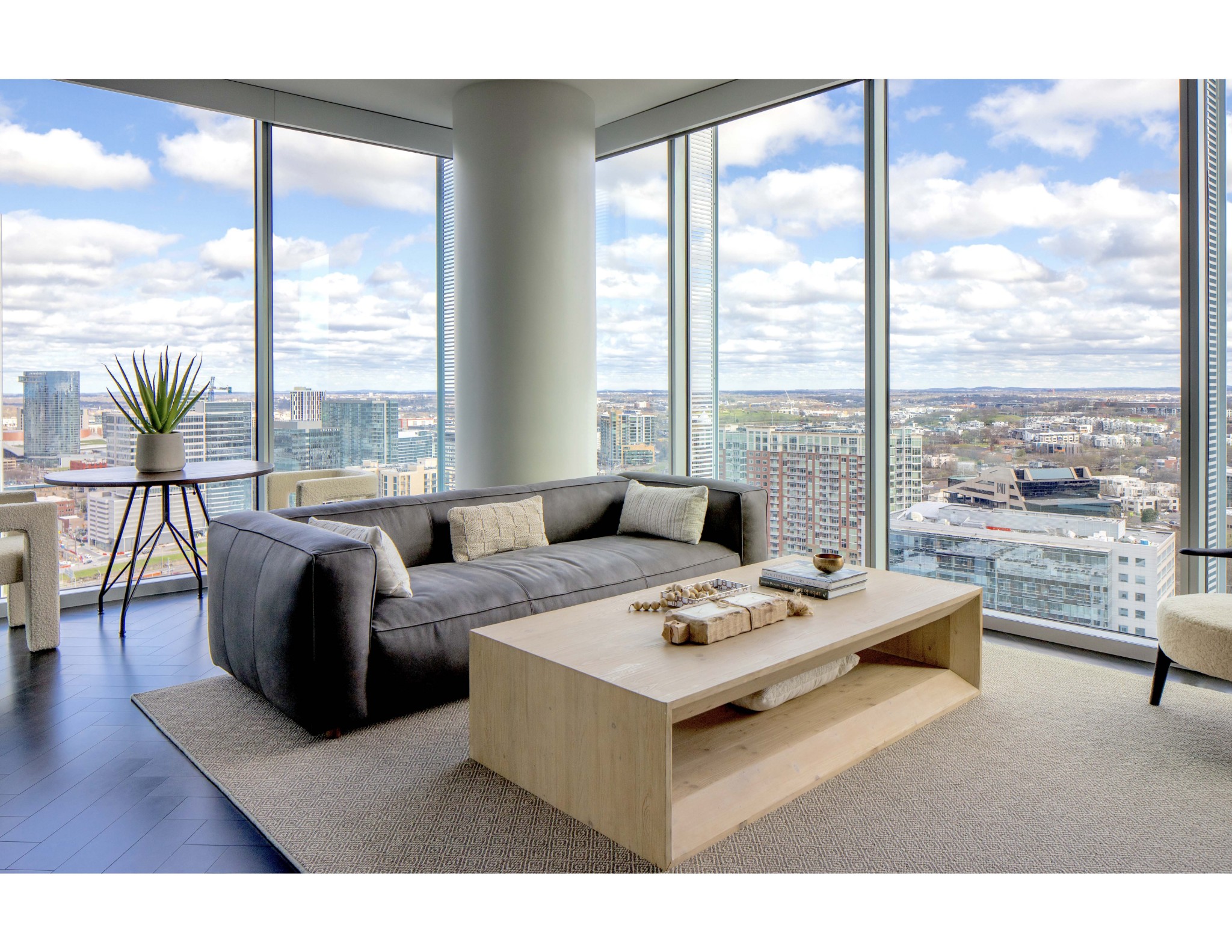 1616 West End Ave Unit: 2507