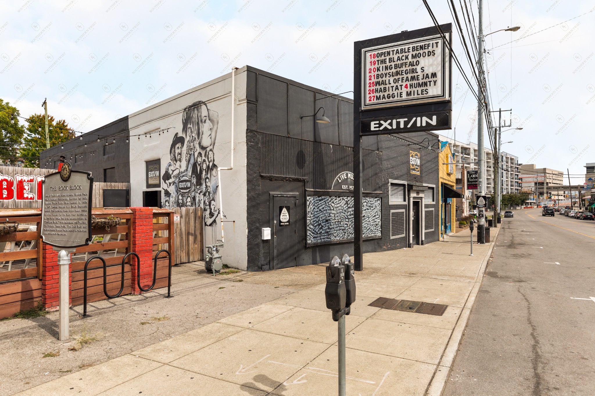 1616 West End Ave Unit: 2004