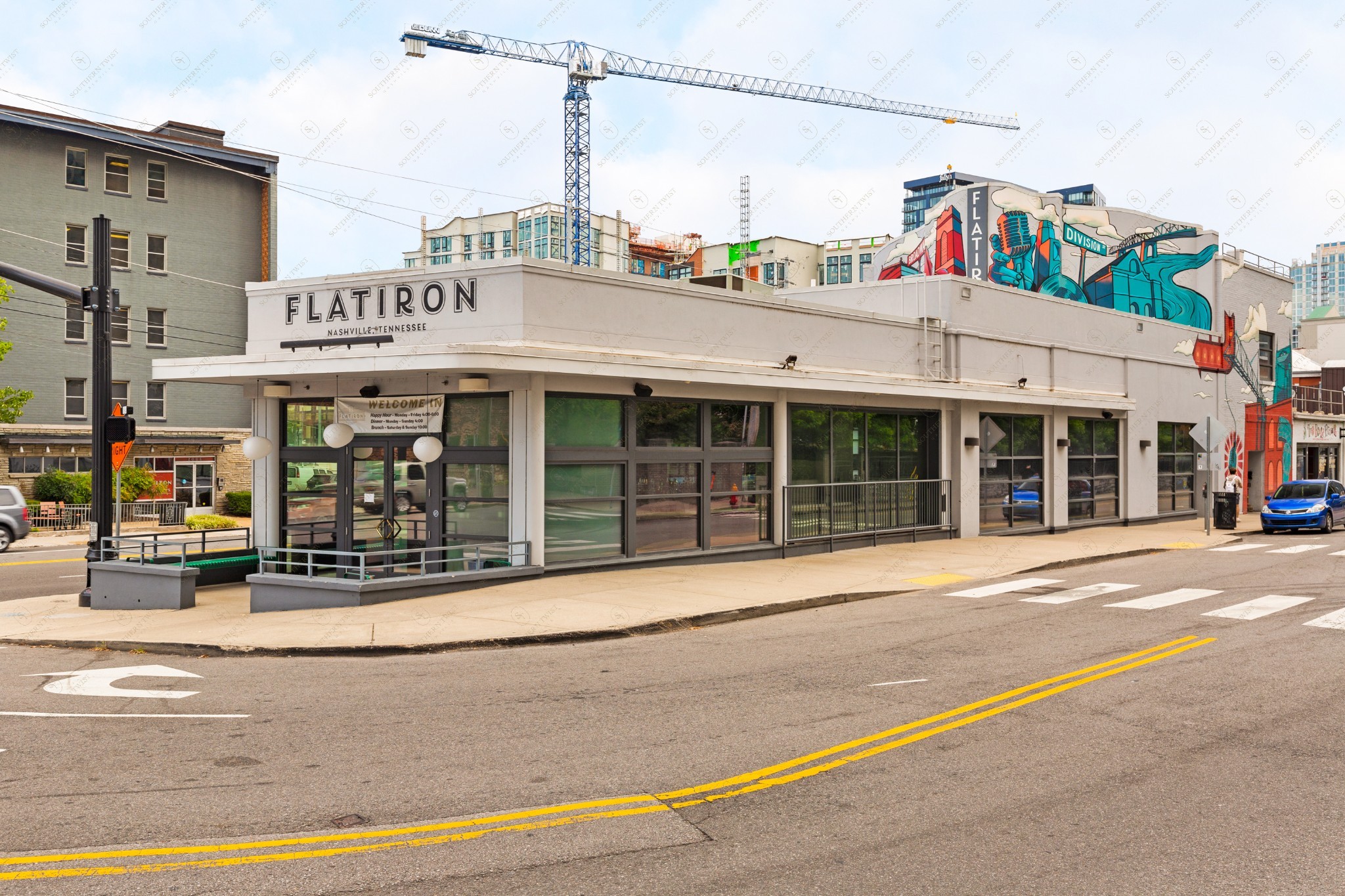 1616 West End Ave Unit: 2004