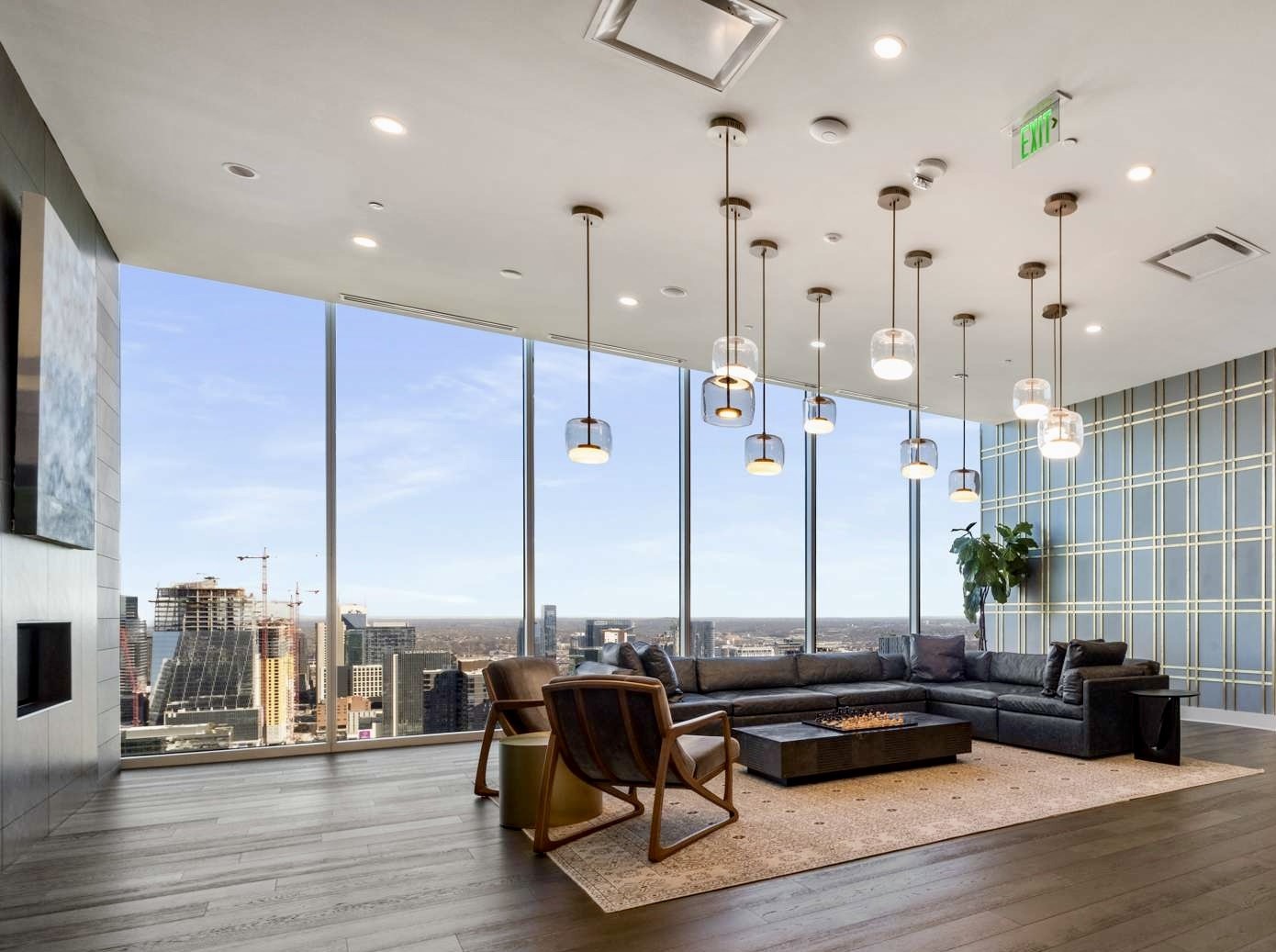 1616 West End Ave Unit: 2004